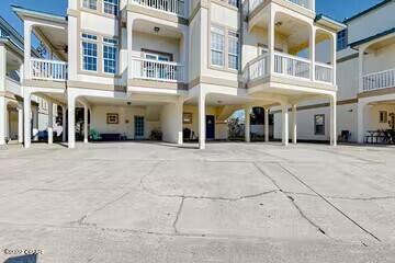 The Palms - Residential