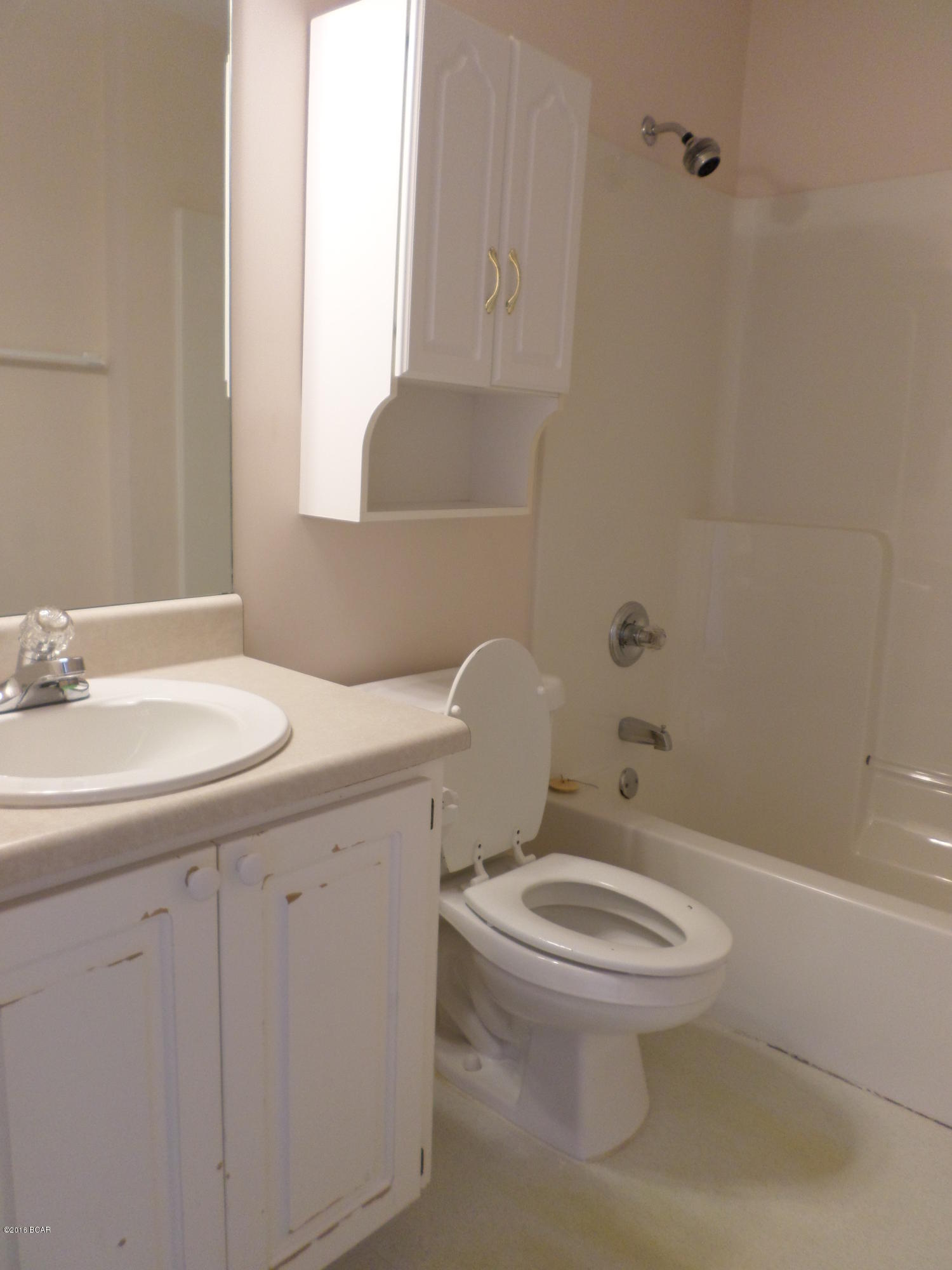 Highway 22 West Estates - Residential Lease