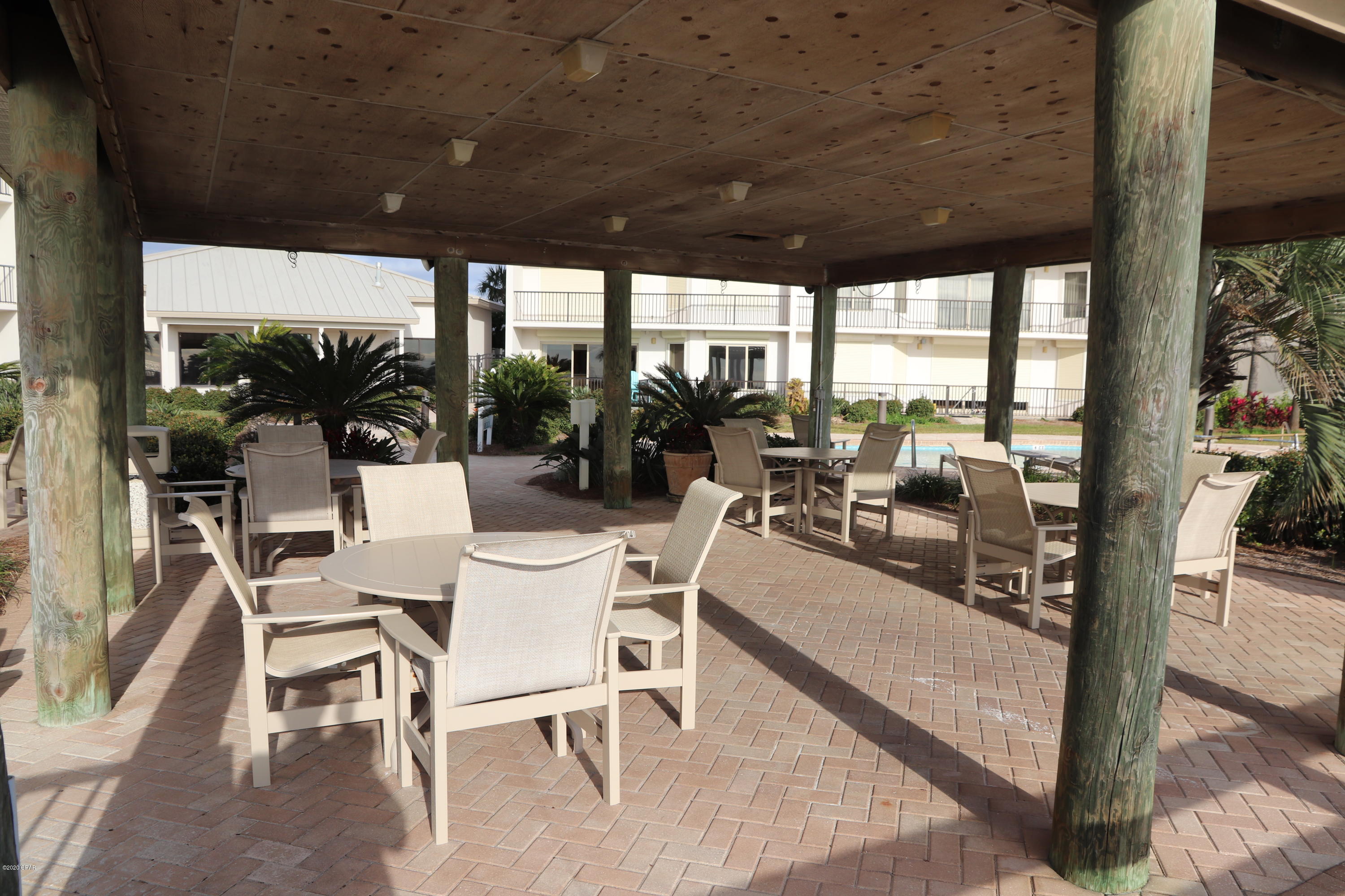 Summerwinds Condo - Residential