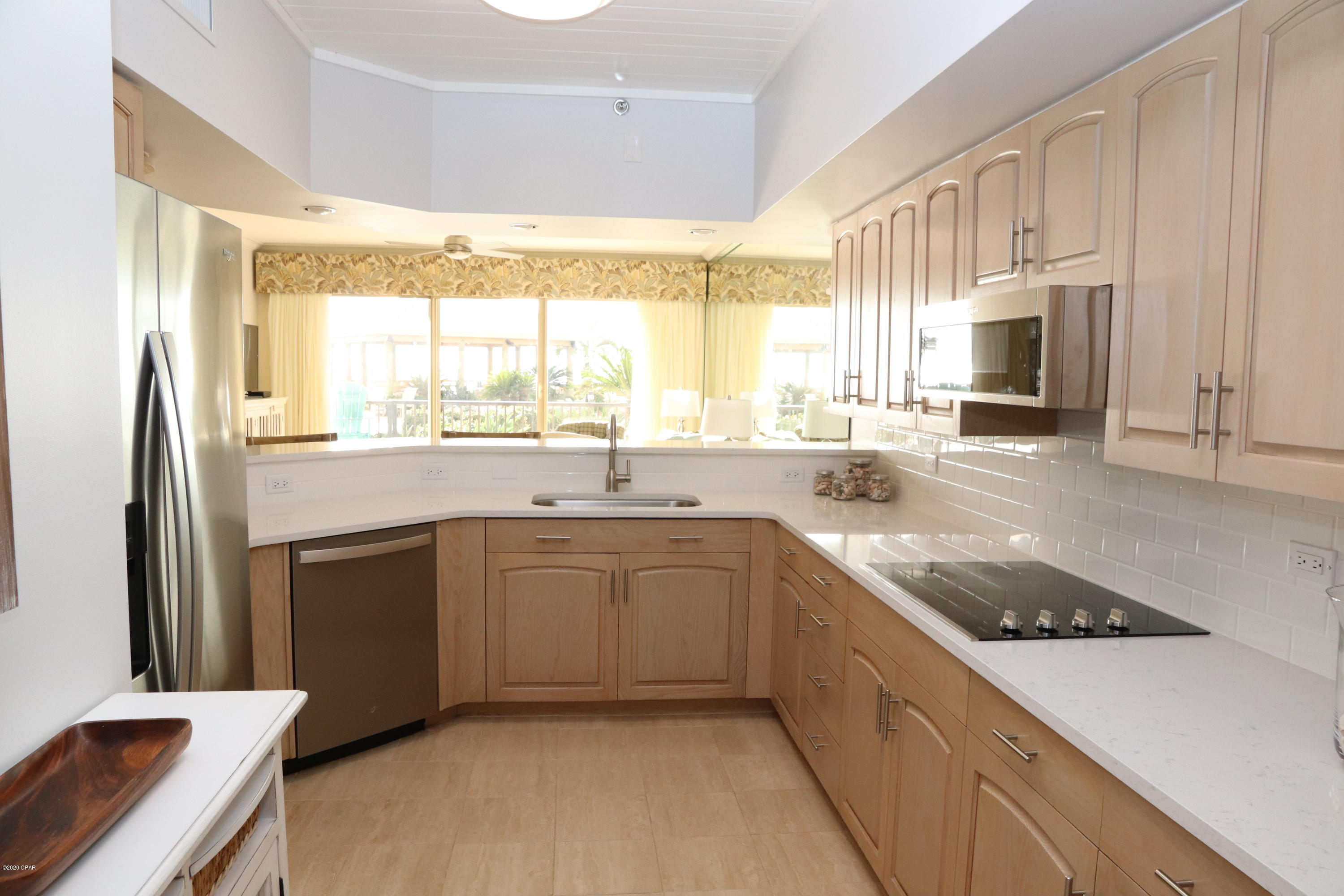 Summerwinds Condo - Residential