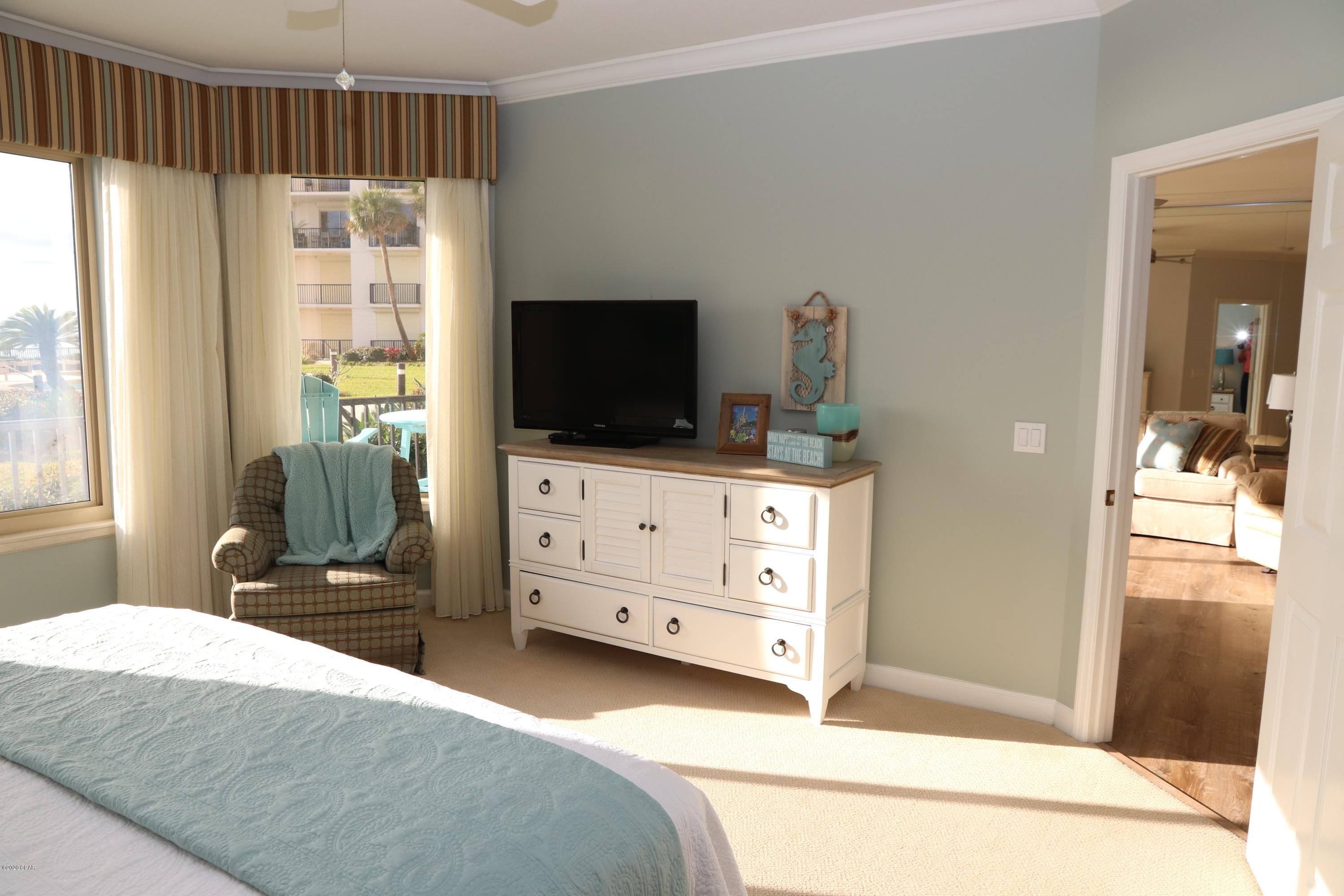 Summerwinds Condo - Residential