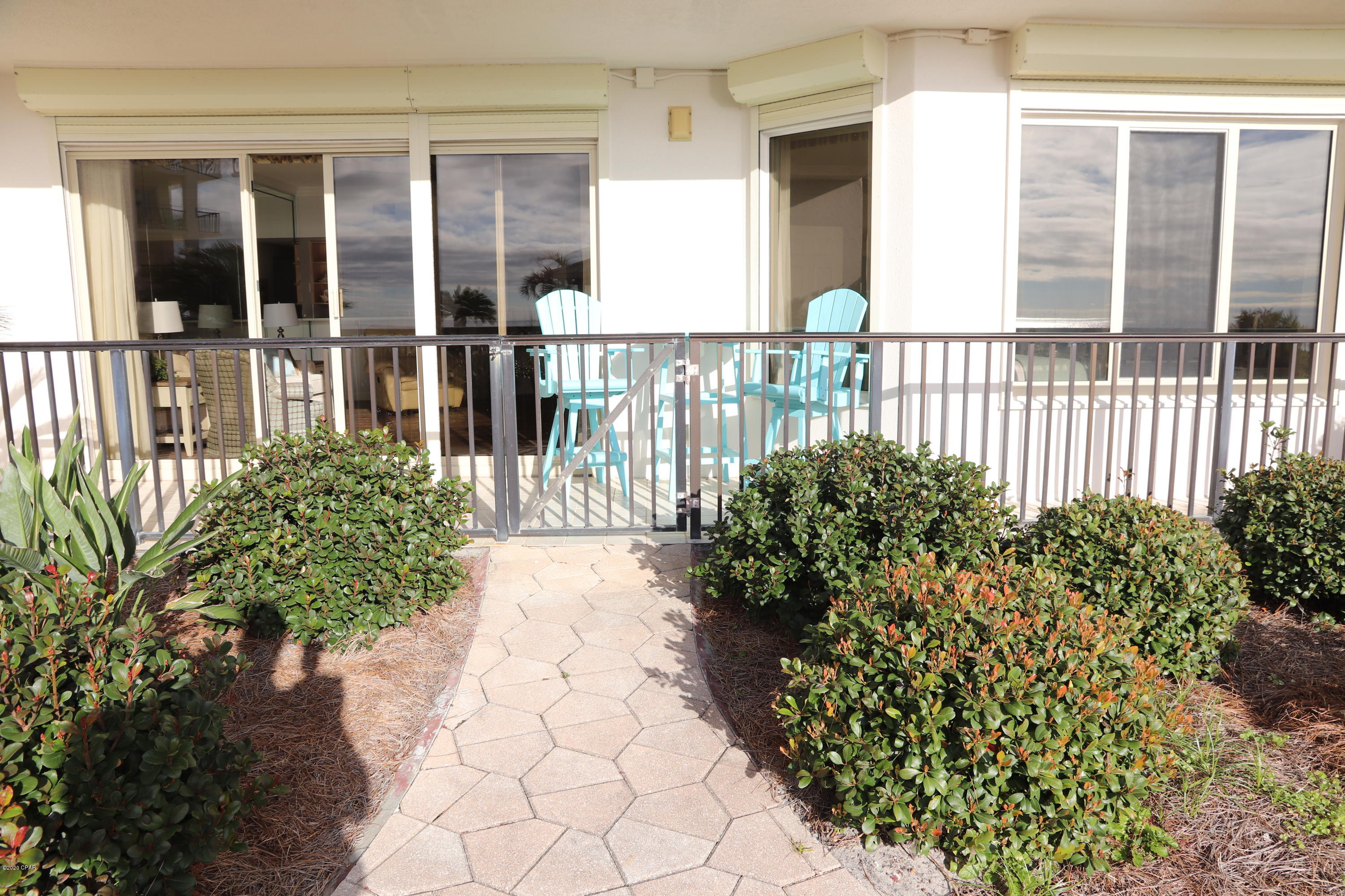 Summerwinds Condo - Residential