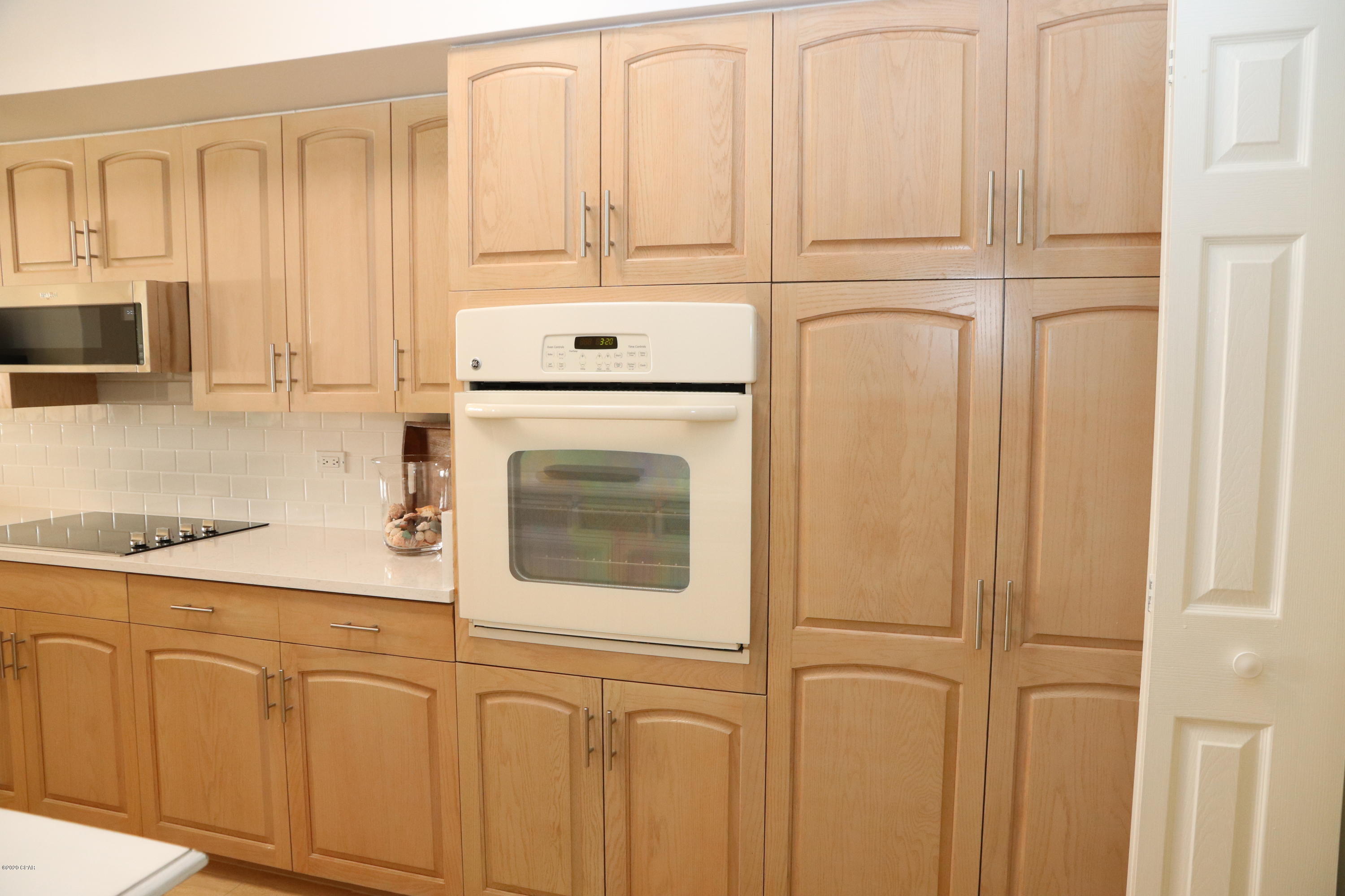 Summerwinds Condo - Residential