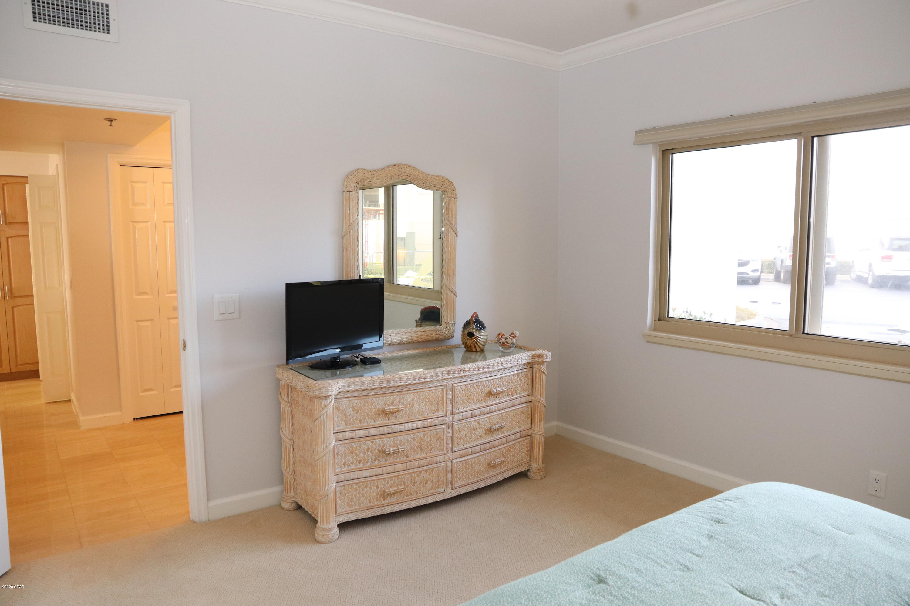 Summerwinds Condo - Residential