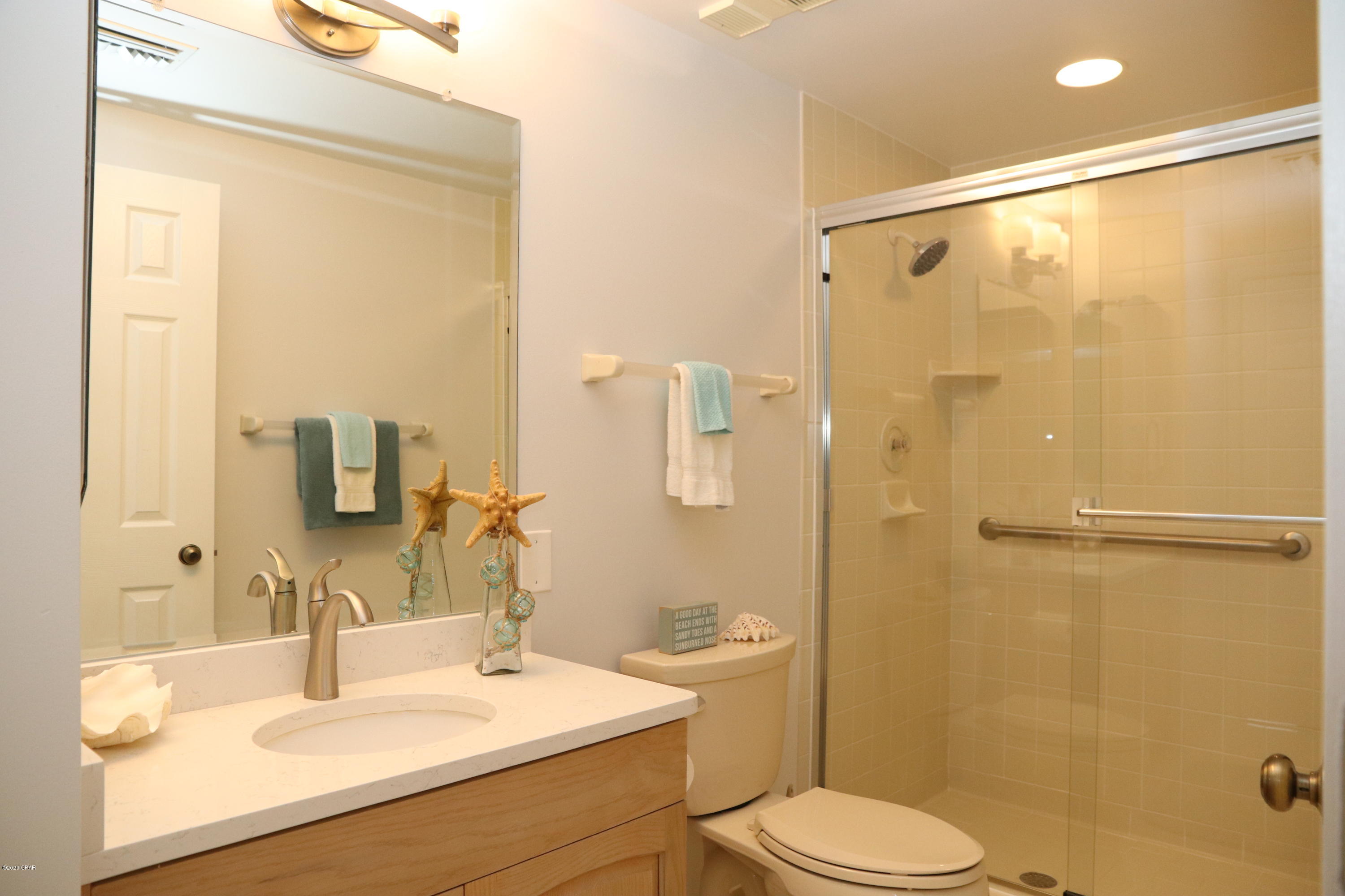 Summerwinds Condo - Residential