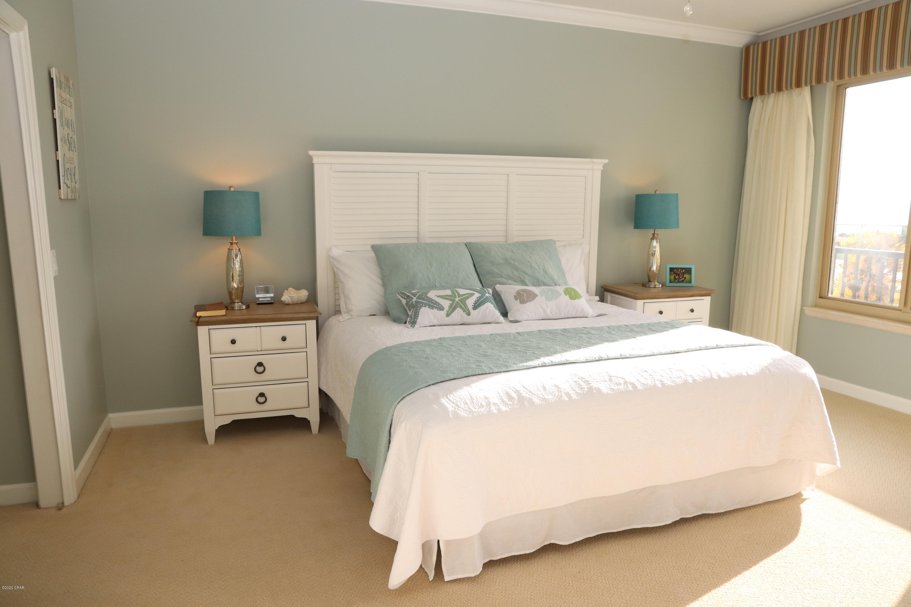 Summerwinds Condo - Residential