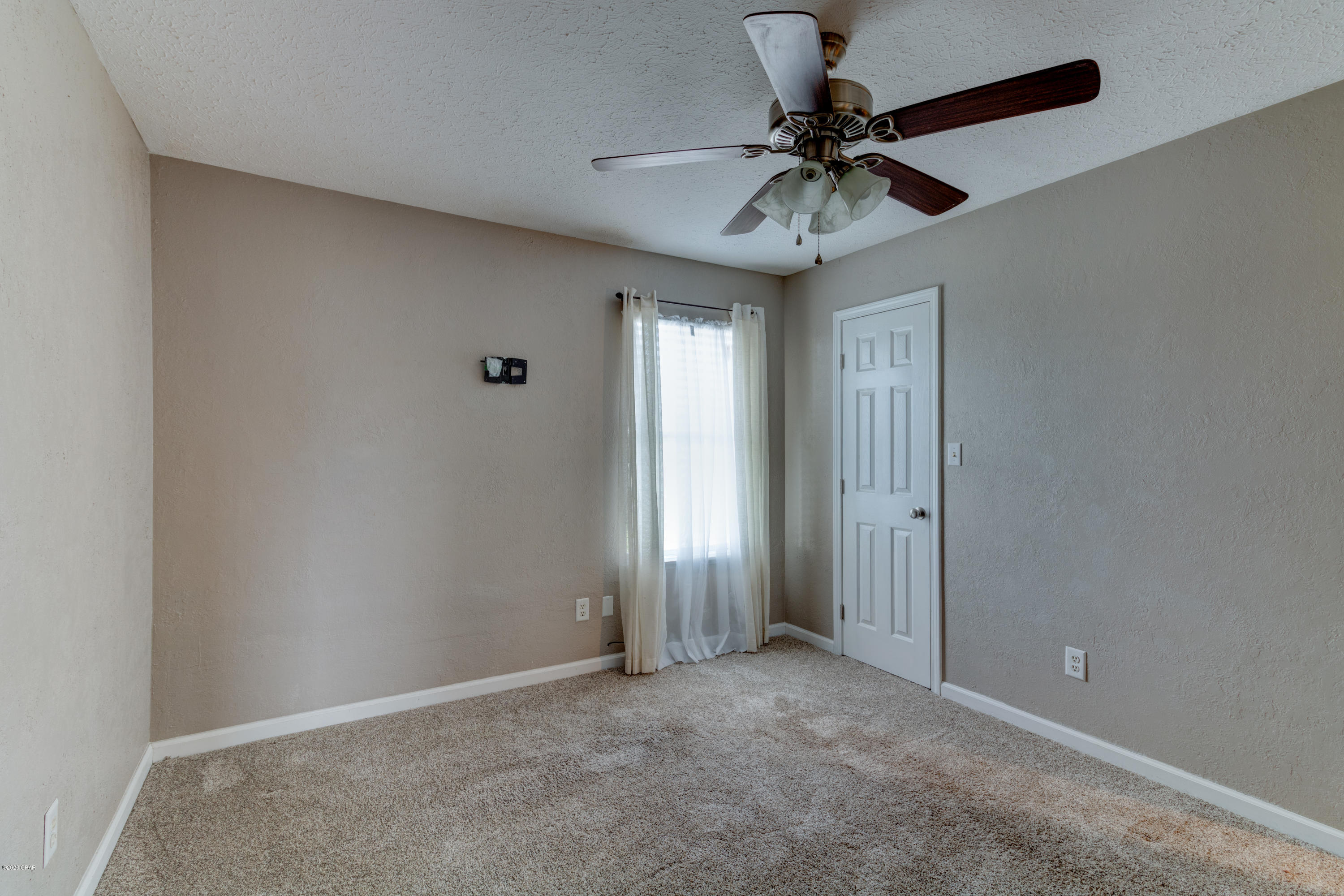 Pine Forest Est Ph 2 - Residential