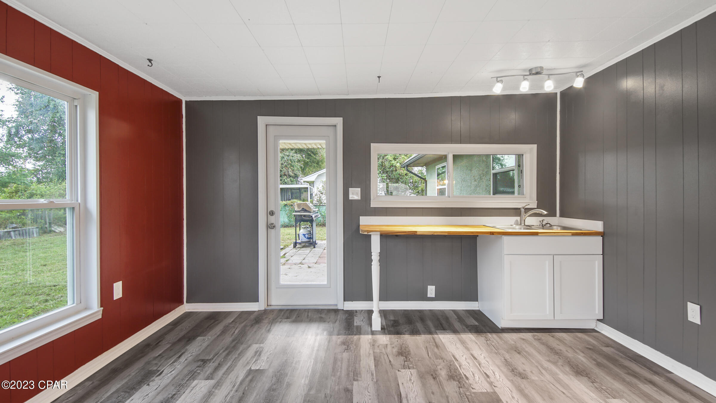 Gulf Coast Village U-2 - Residential