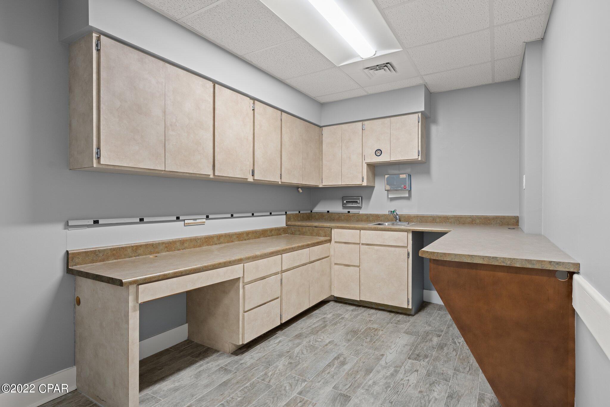 Gulf Coast Medical Plaza - Commercial Sale