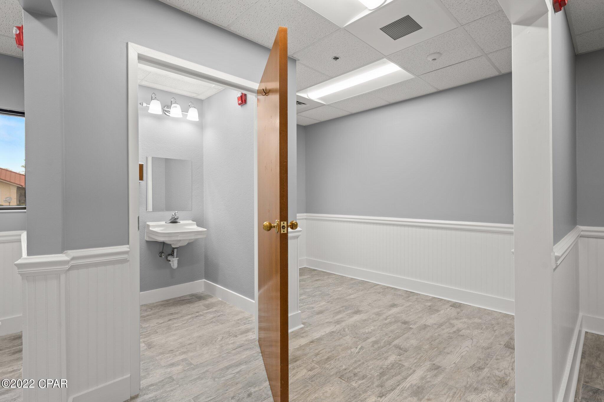 Gulf Coast Medical Plaza - Commercial Sale