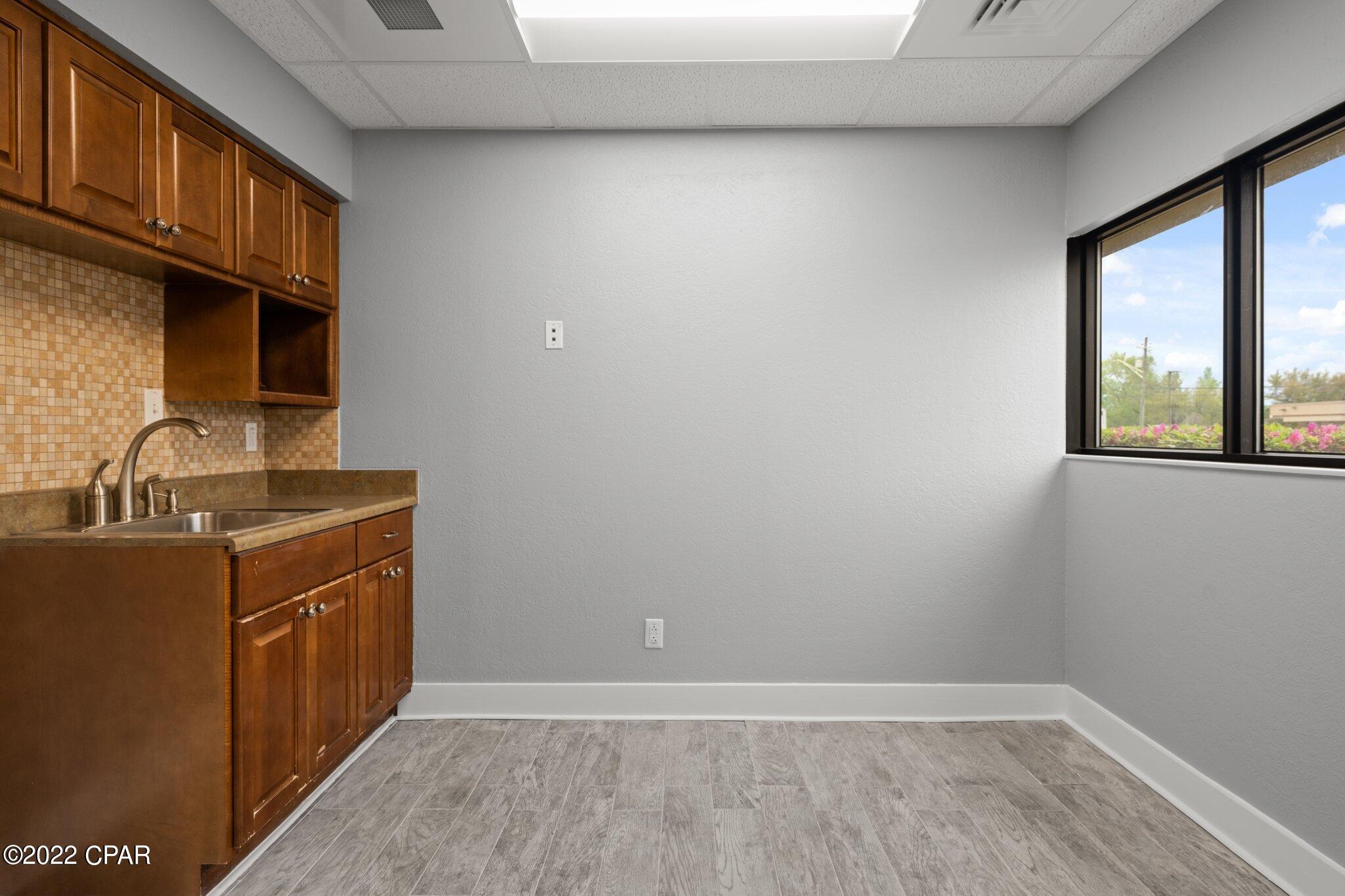 Gulf Coast Medical Plaza - Commercial Sale