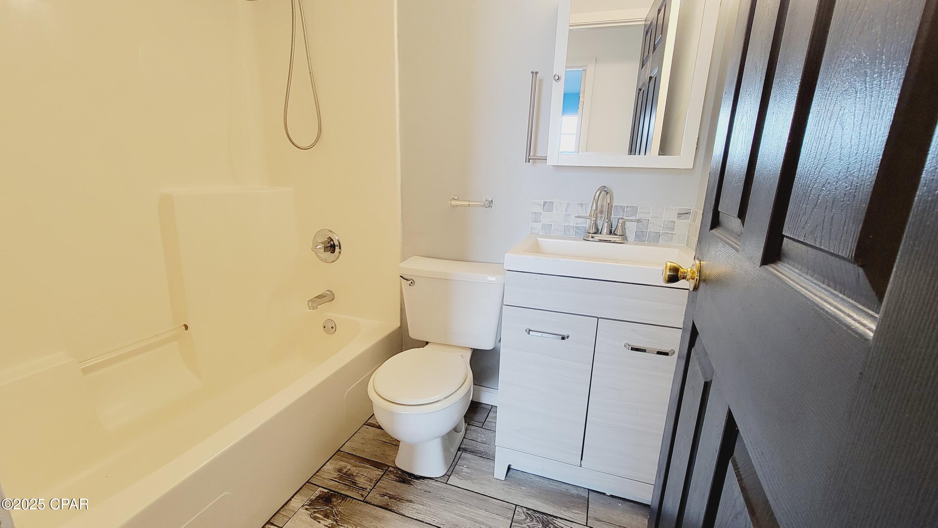 [No Recorded Subdiv] - Residential Lease