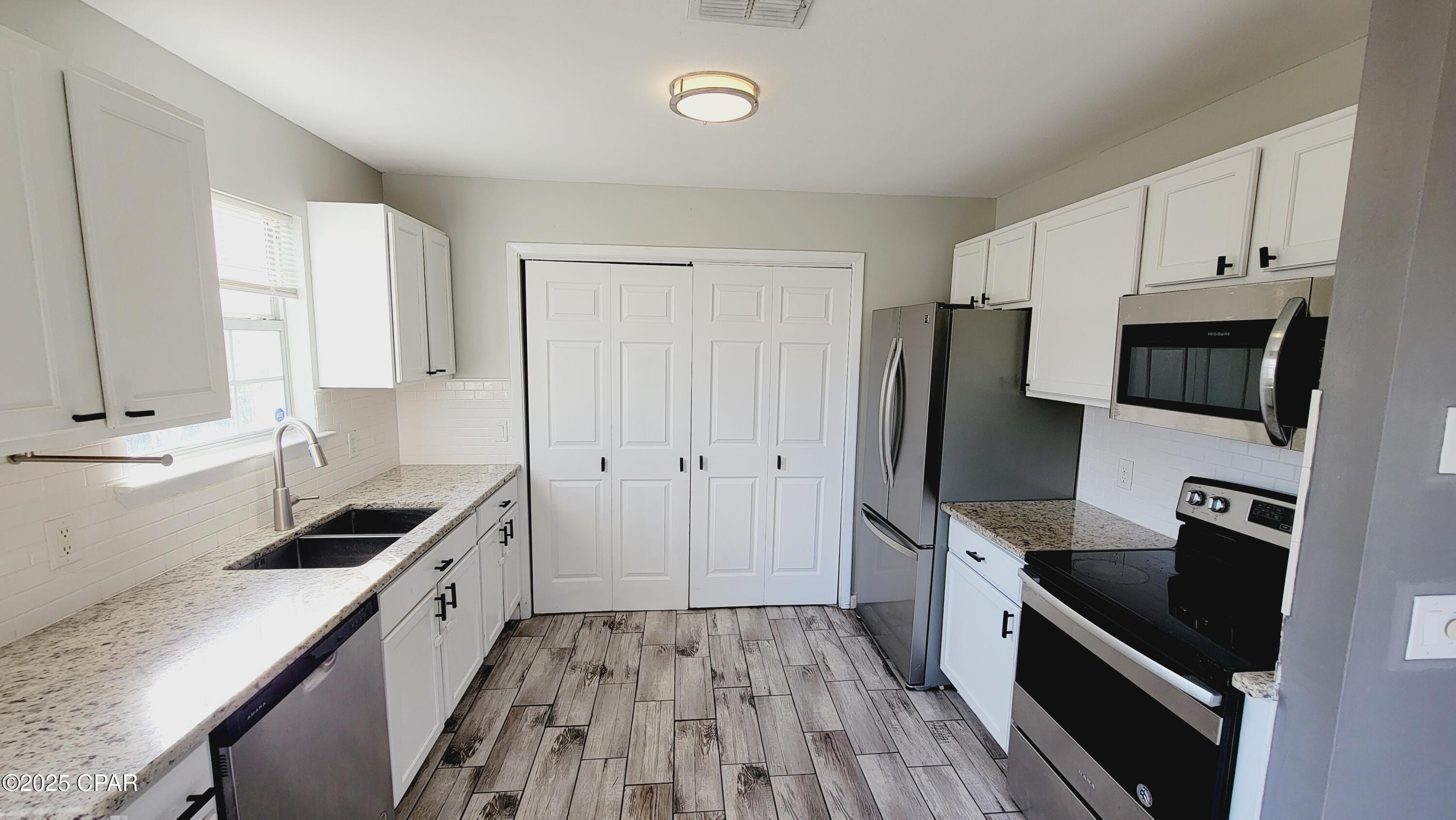 [No Recorded Subdiv] - Residential Lease