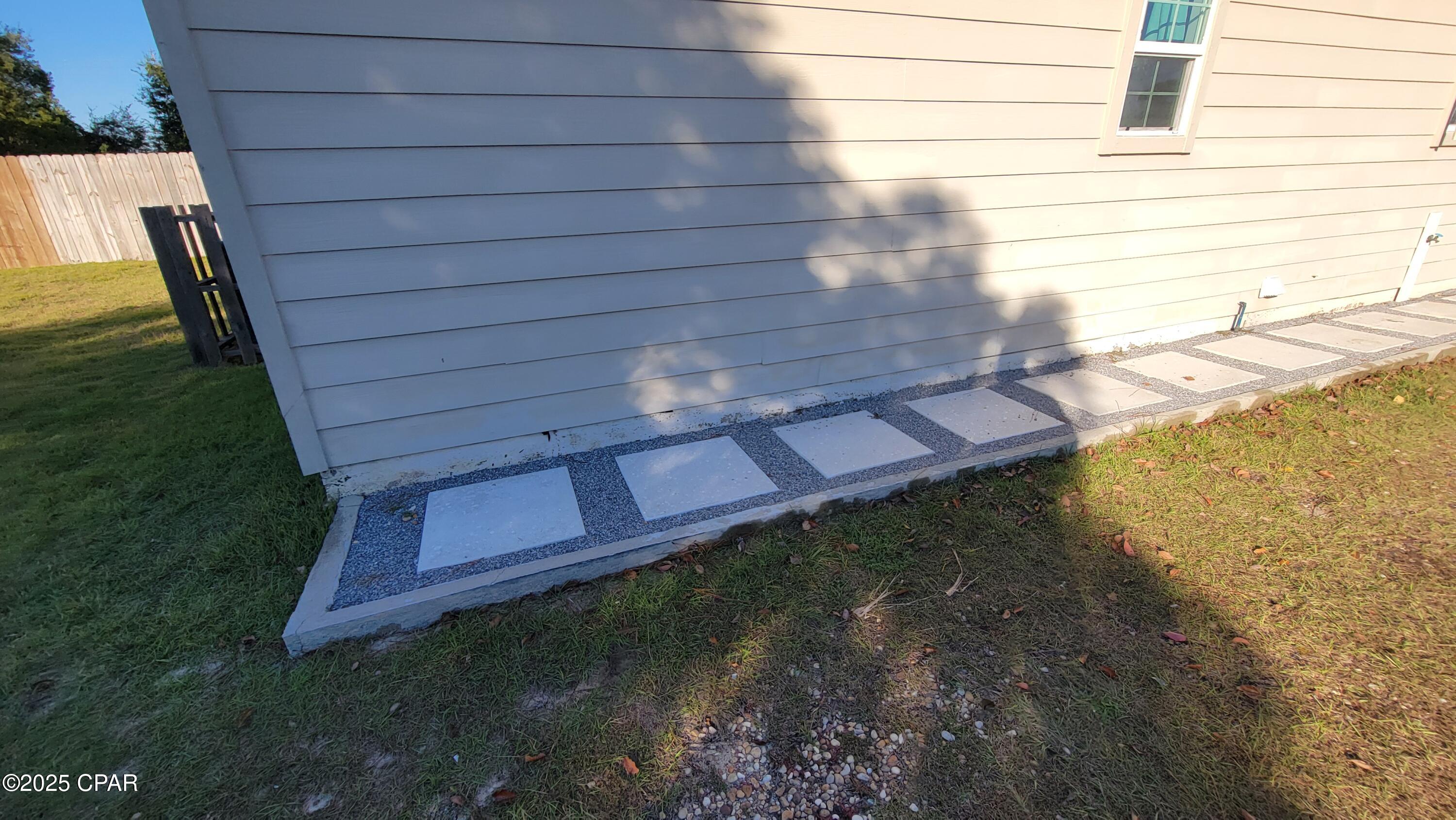 [No Recorded Subdiv] - Residential Lease