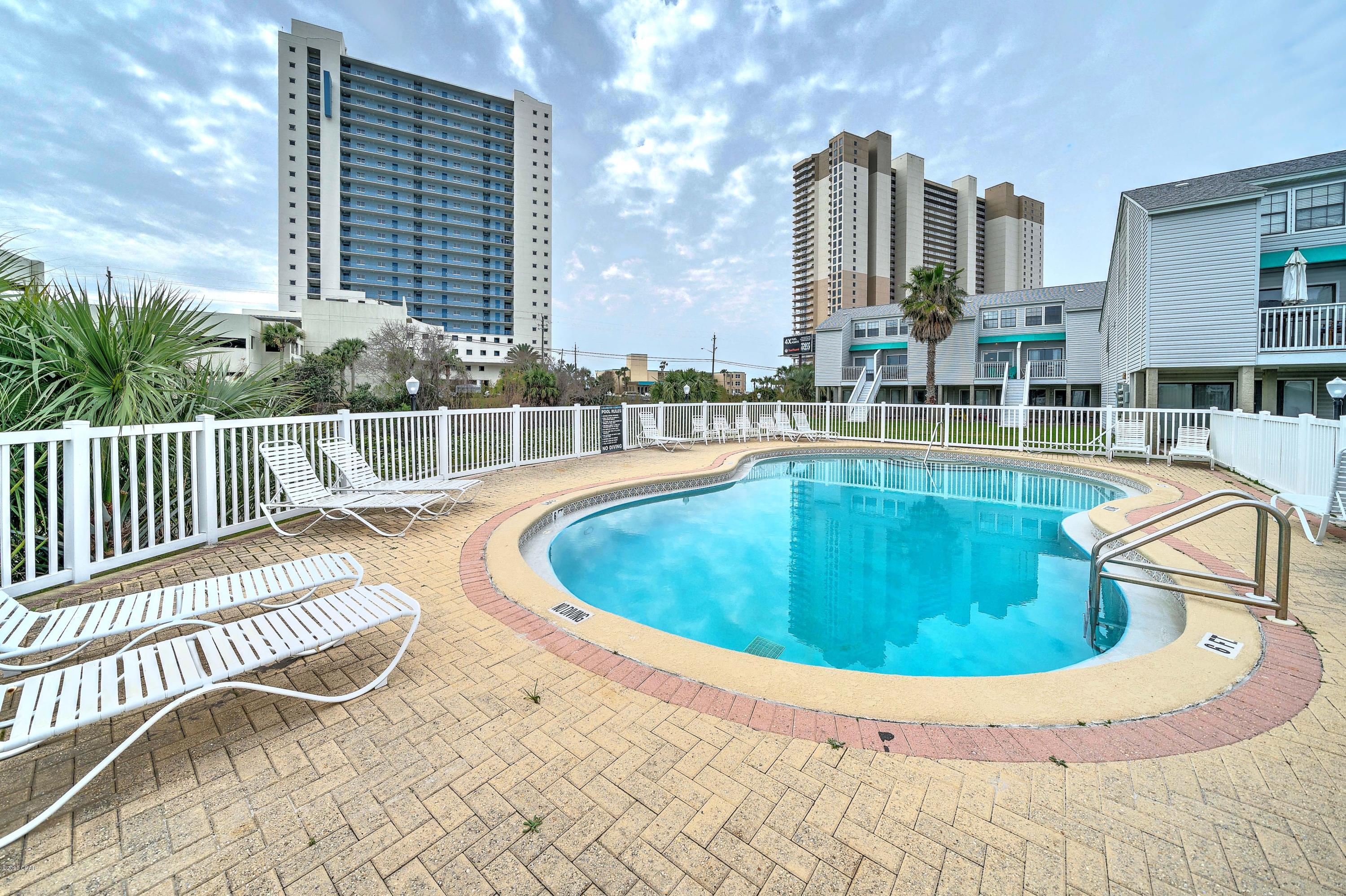 Lullwater Beach - Residential