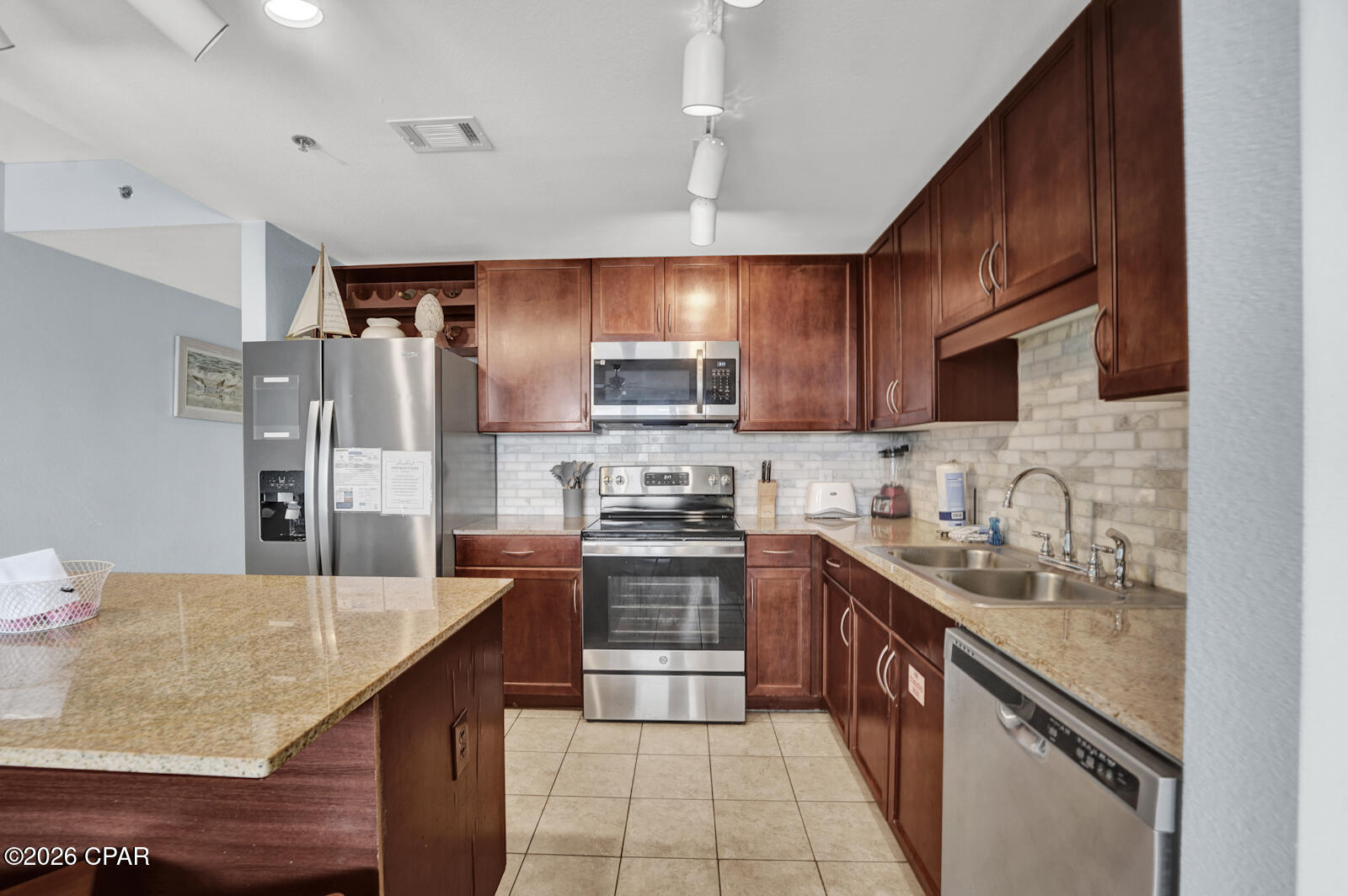 Laketown Wharf - Residential