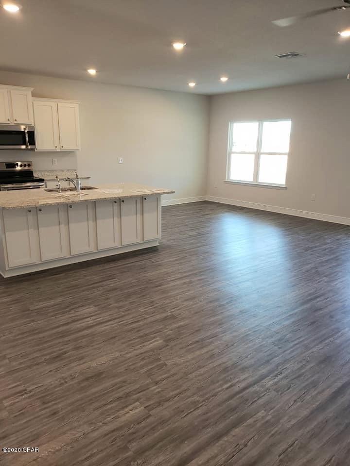 Emerald Cove Villas - Residential