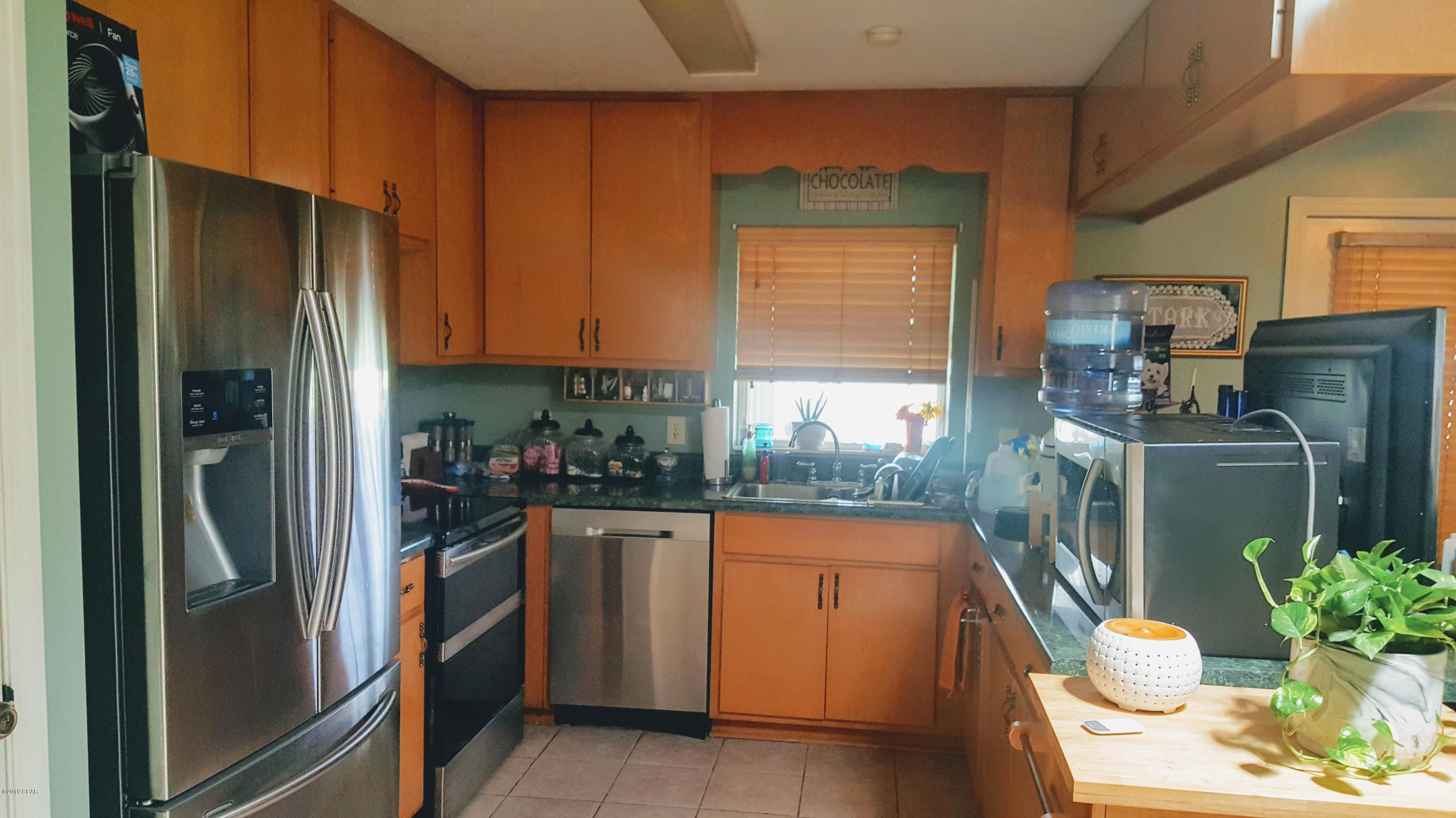 Davis Replat Of Lillian Carlisle - Residential