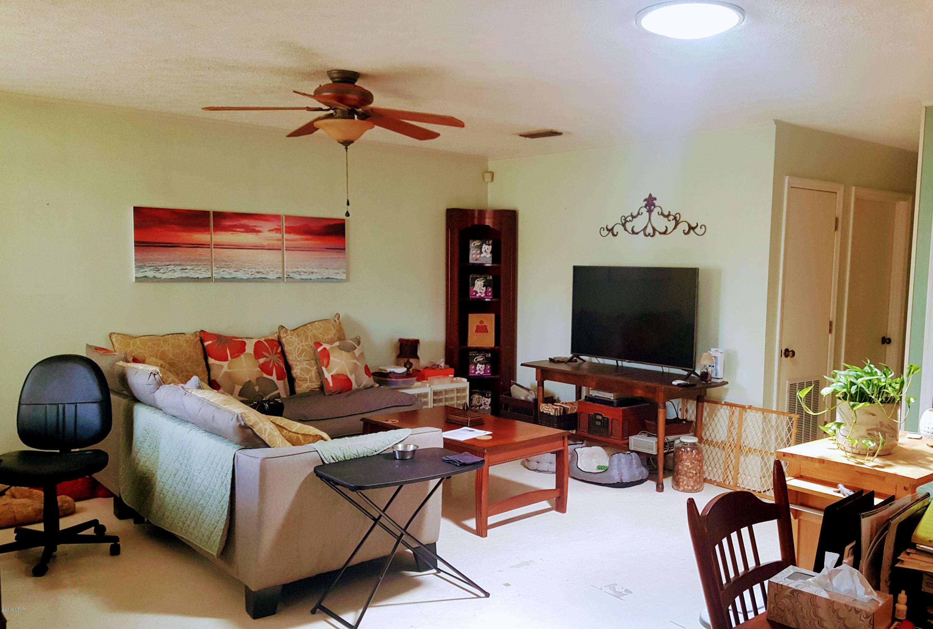 Davis Replat Of Lillian Carlisle - Residential