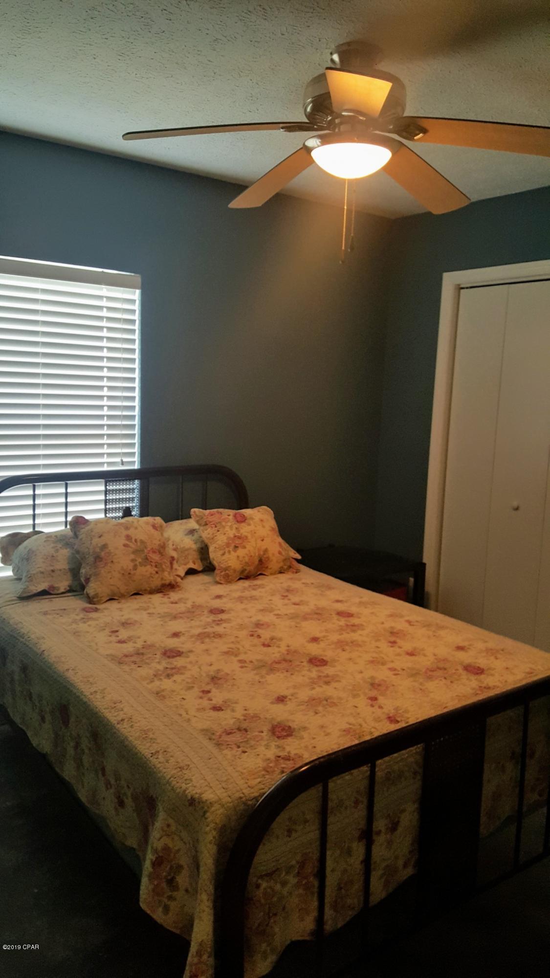 Davis Replat Of Lillian Carlisle - Residential