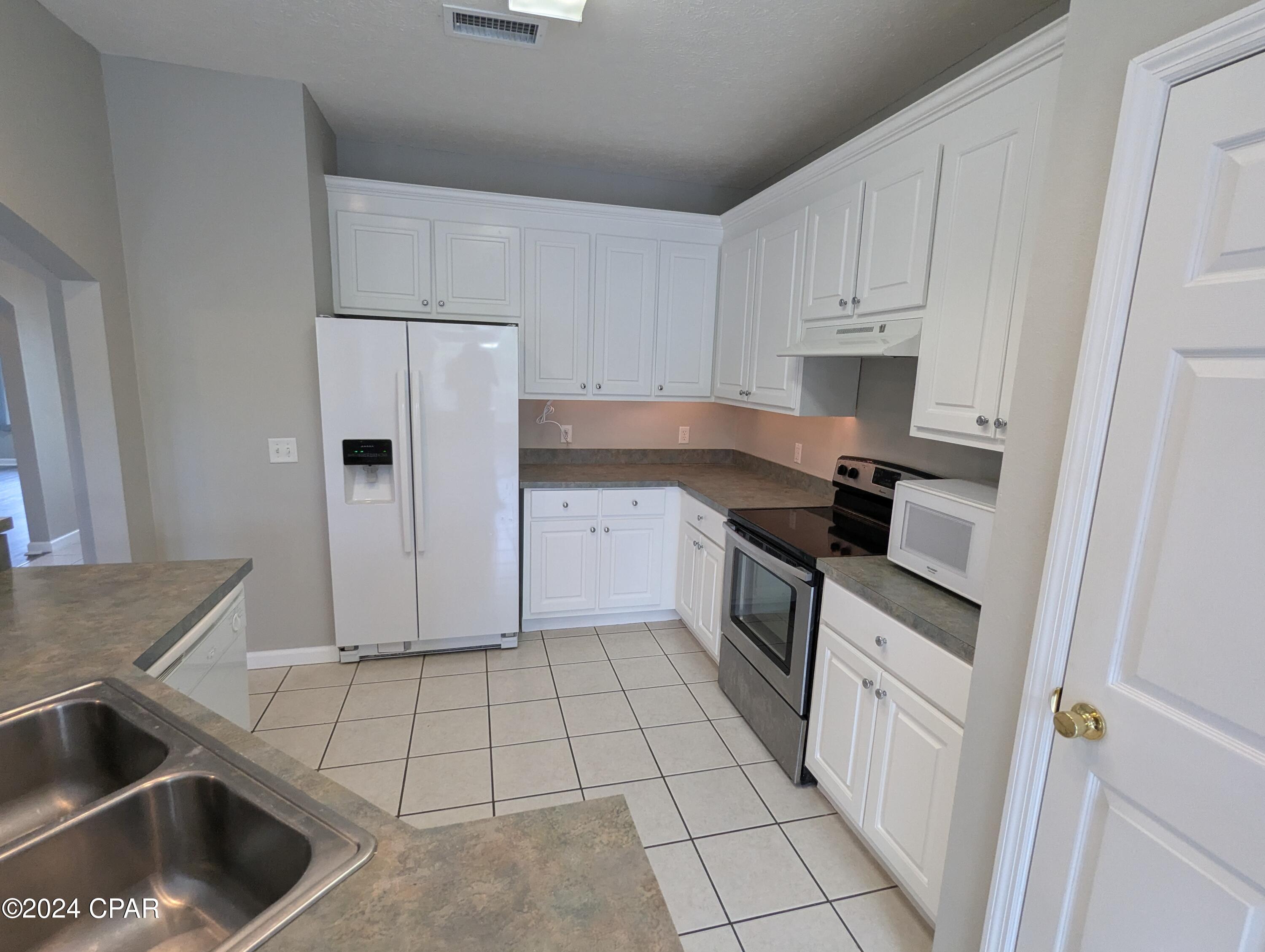 Harbour Towne - Residential Lease