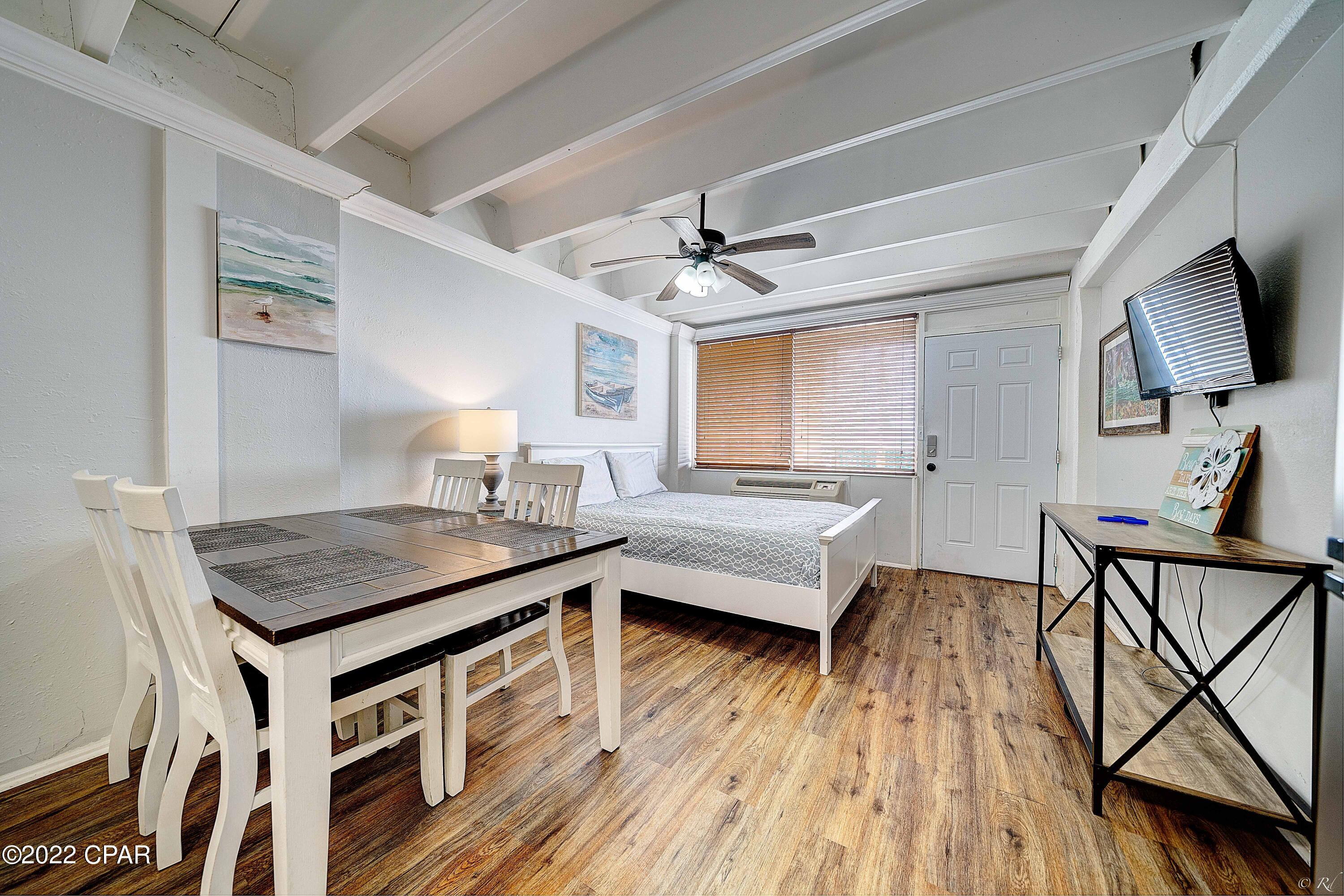 Fontainebleau Terrace - Residential