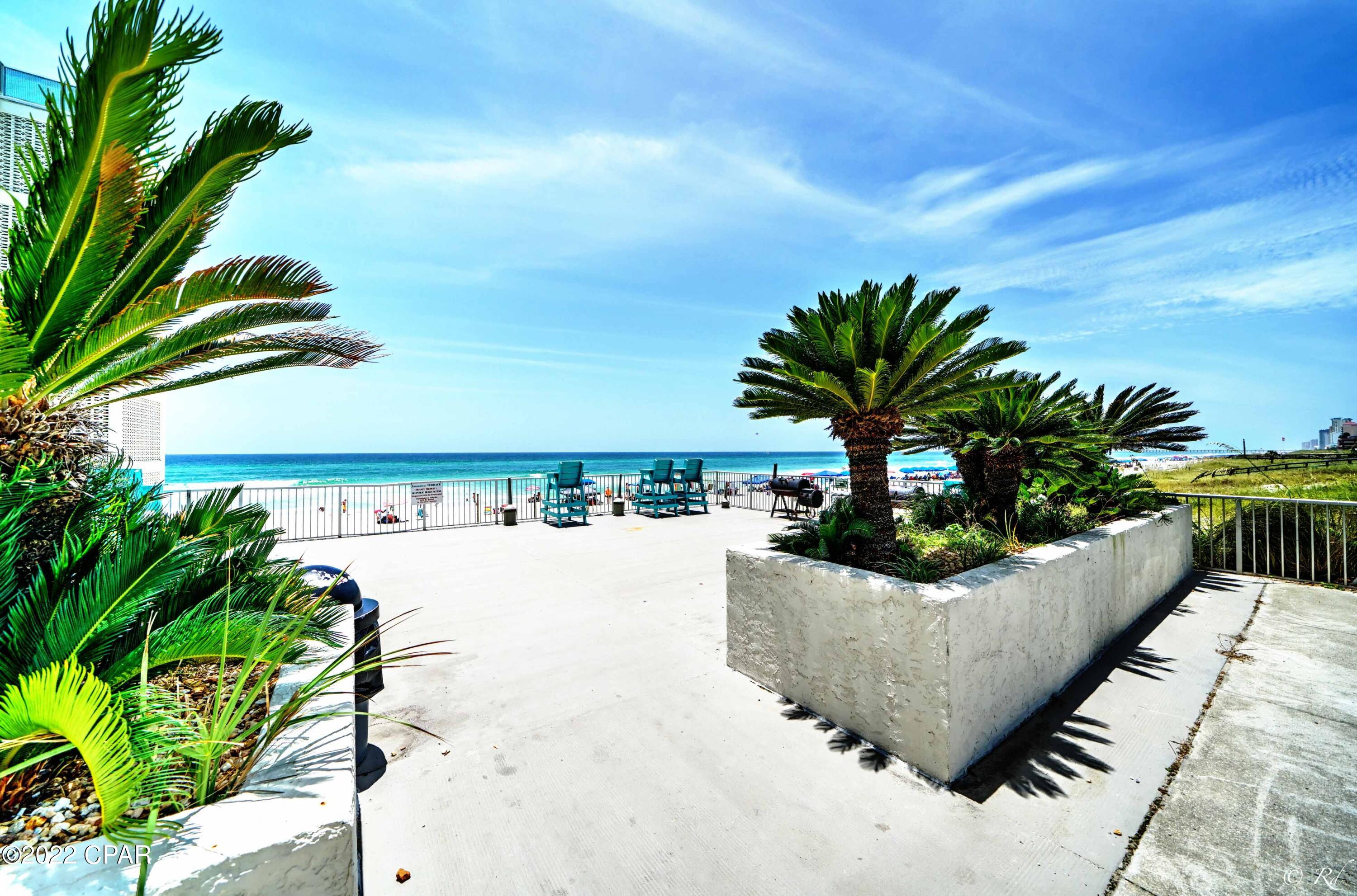 Fontainebleau Terrace - Residential