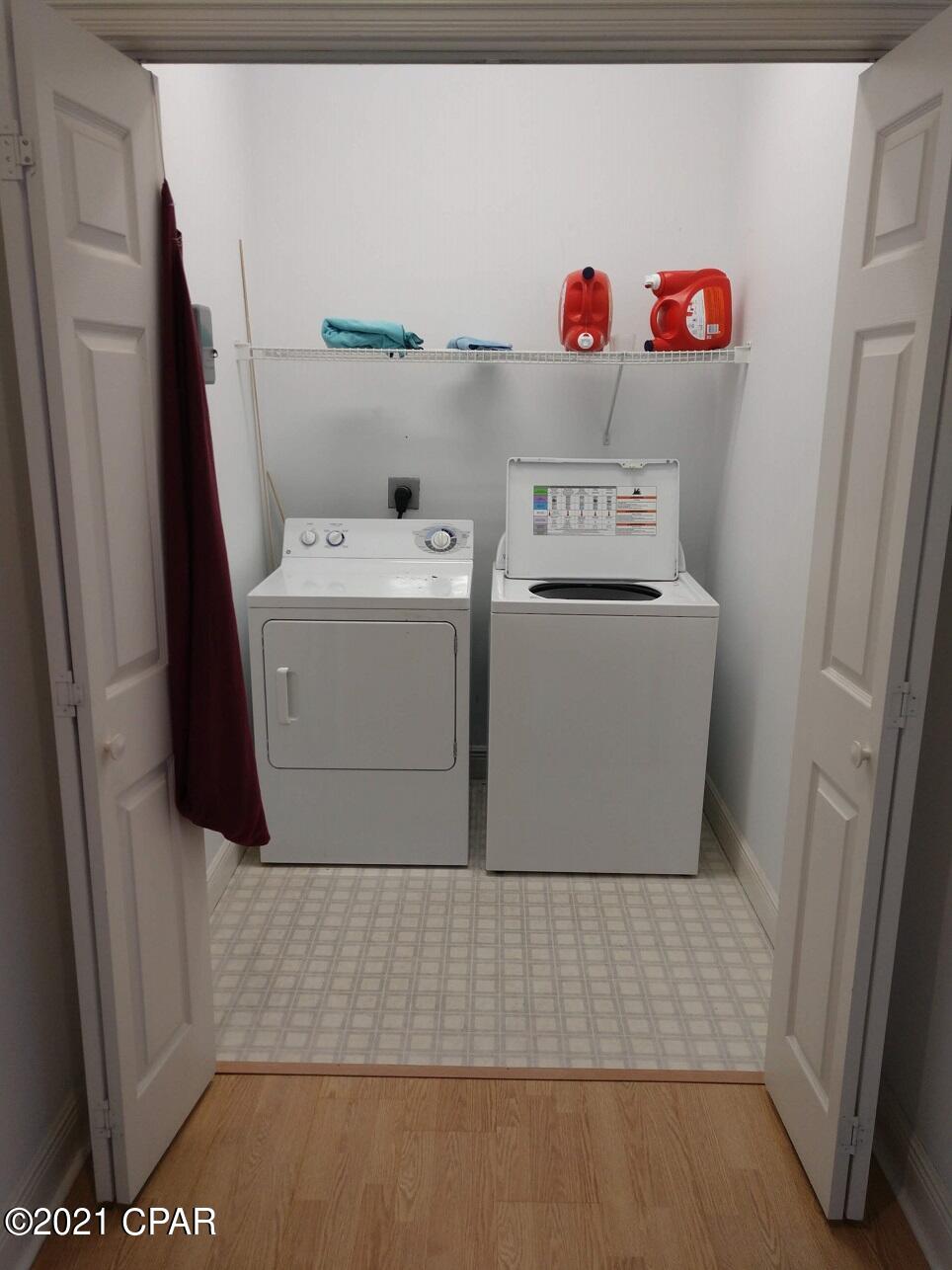 Gulf Lagoon Beach - Residential