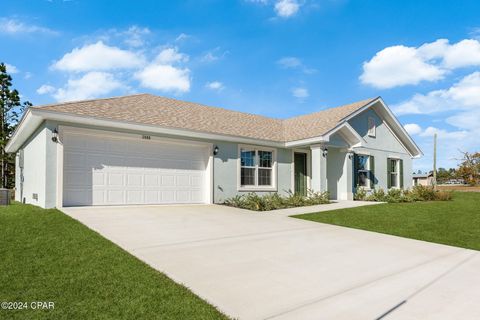 A home in Chipley