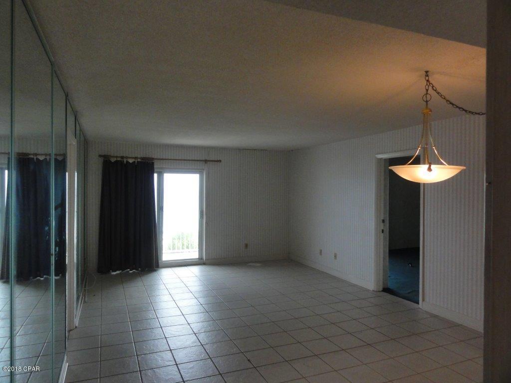 Moonspinner Apartments - Residential