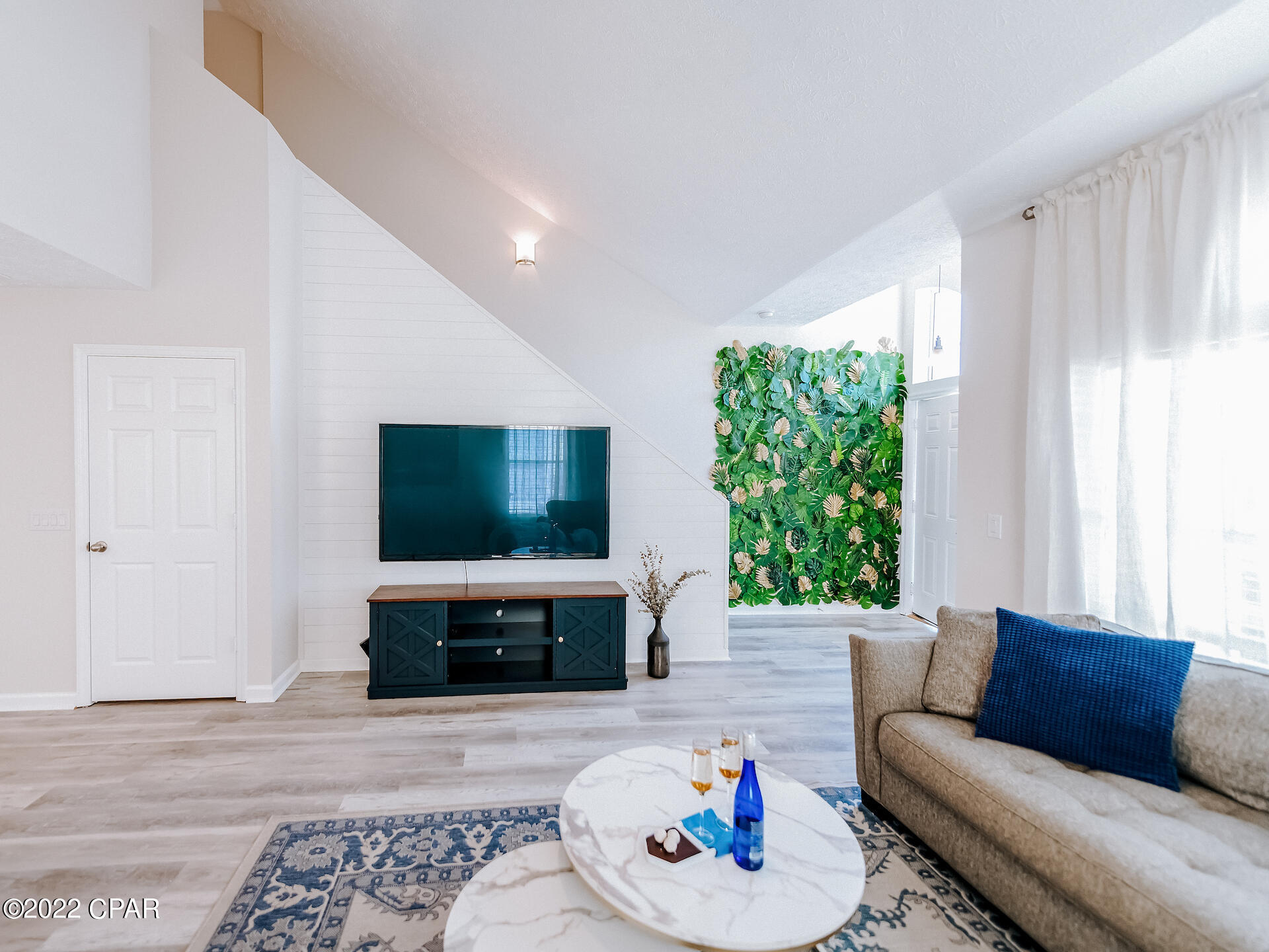 Palm Cove - Residential Lease