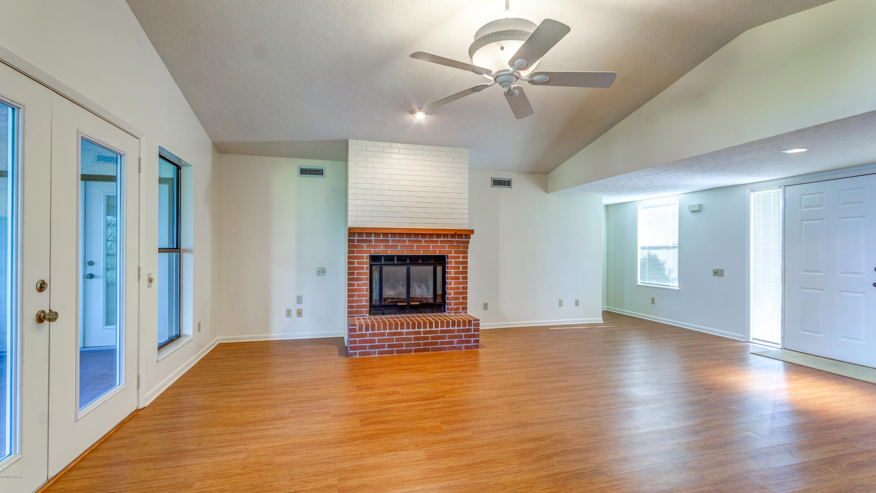 Deerpoint Estates - Residential