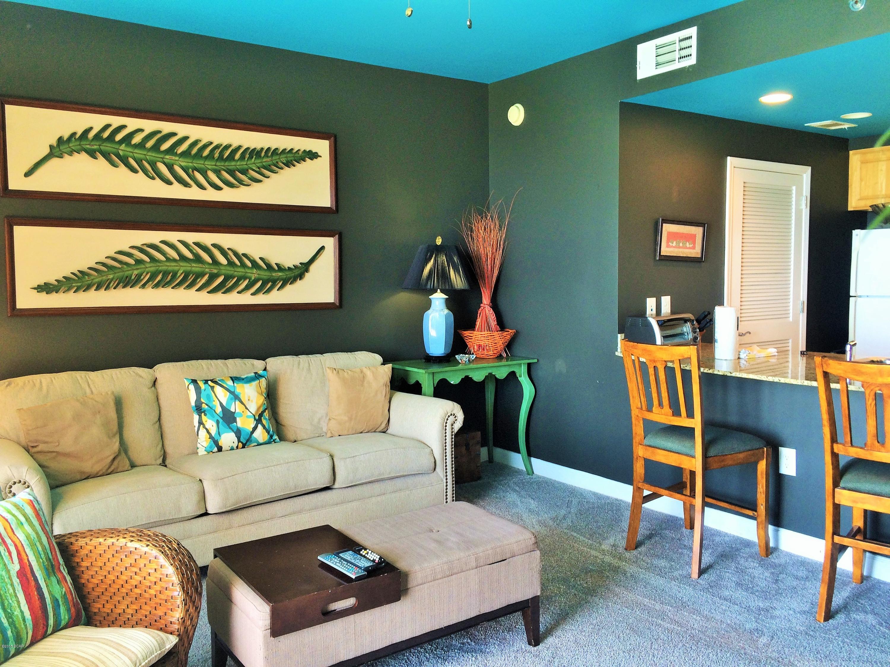 Splash Condo - Residential