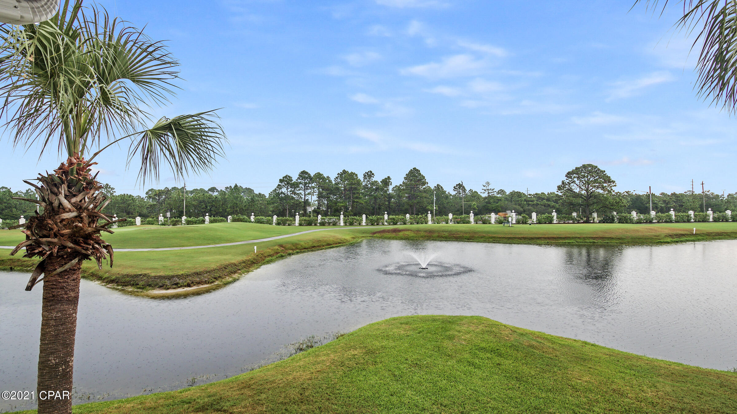 Edgewater Golf Villas V-B - Residential