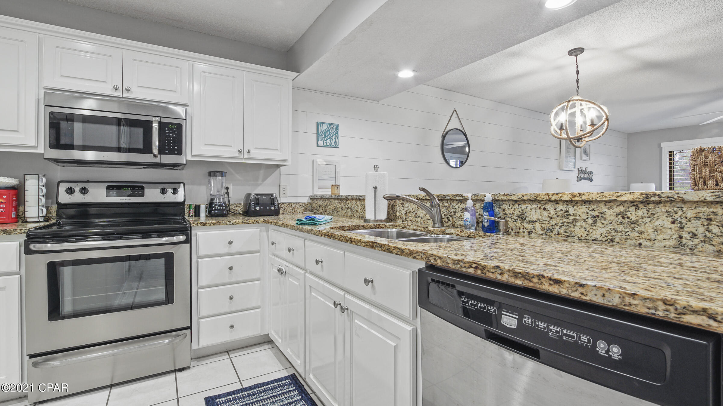 Edgewater Golf Villas V-B - Residential