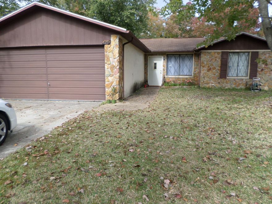 3 bedroom 2 bath home close to Tyndall AFB. All property sizes and ages are approximate, please measure and/or verify if important. School assignments are subject to change, please check with Bay County for most accurate information.  Deposit is the same as the rent. 

Pets allowed with owner approval and NON REFUNDABLE pet fee applies per pet.  Breed restrictions apply.