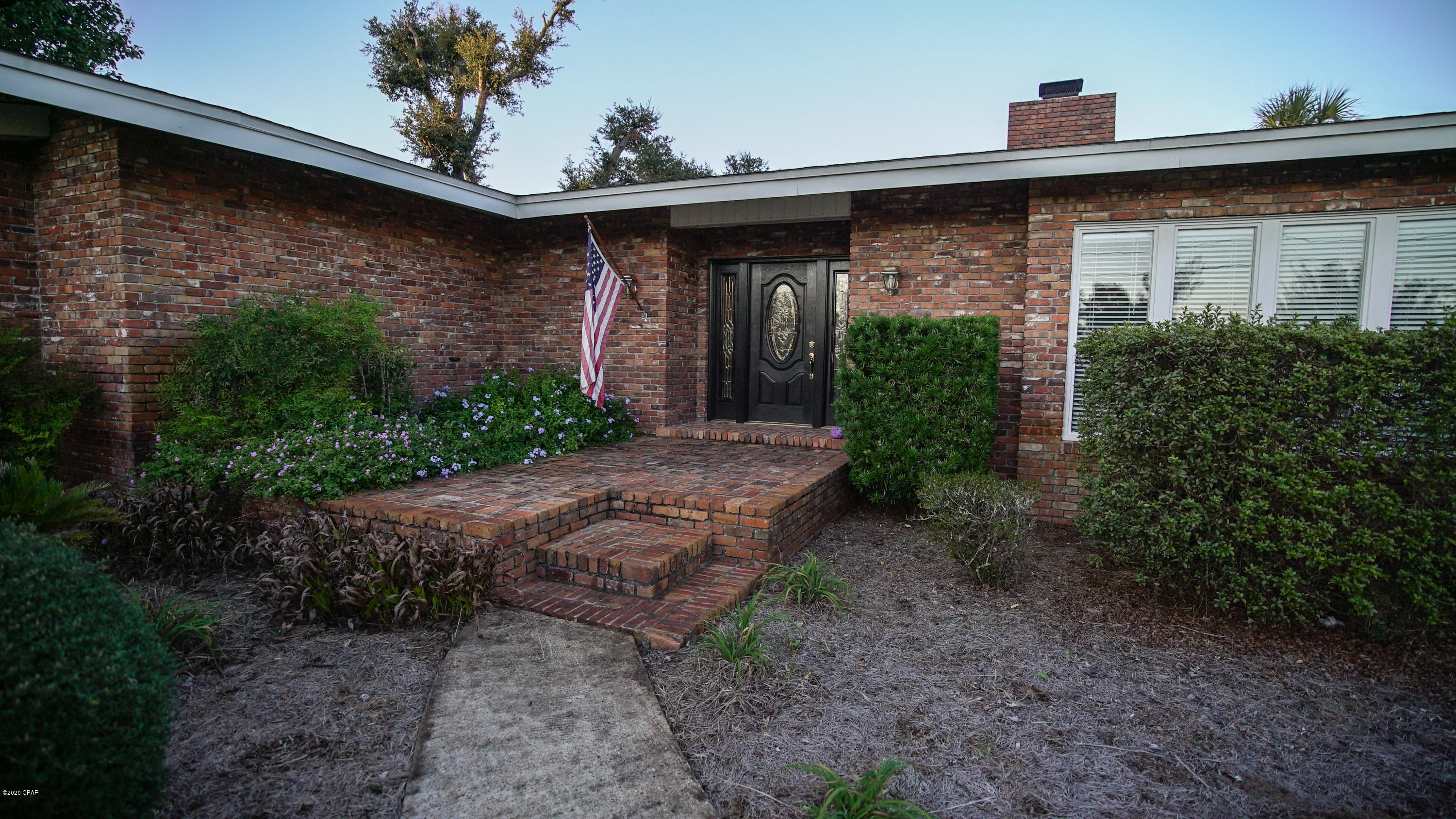 Pretty Bayou Island - Residential