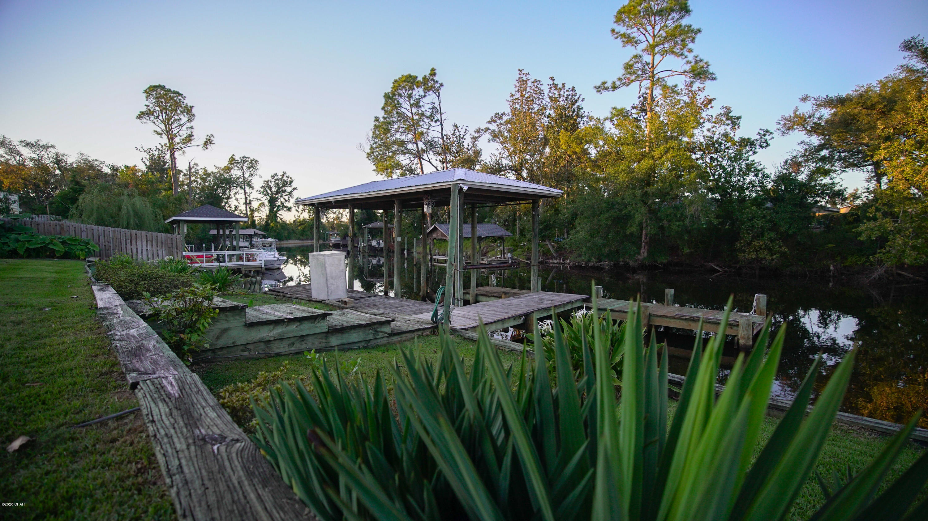Pretty Bayou Island - Residential