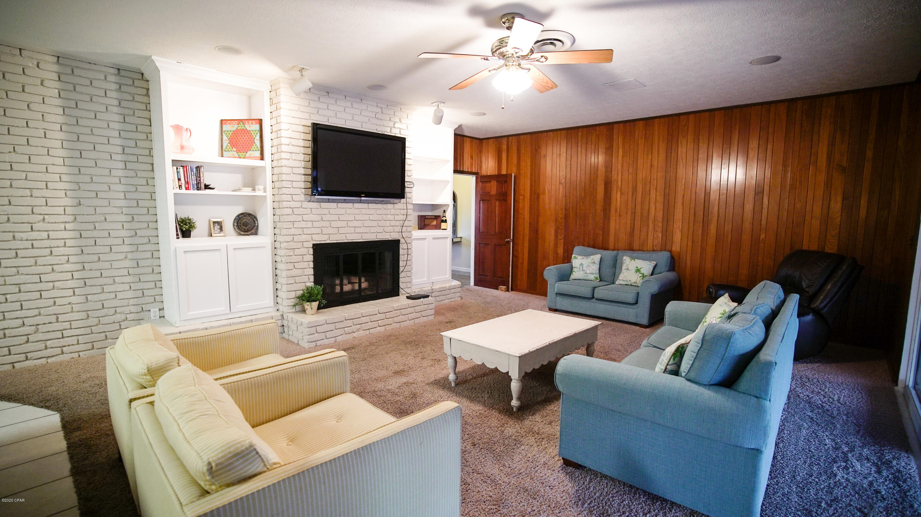 Pretty Bayou Island - Residential