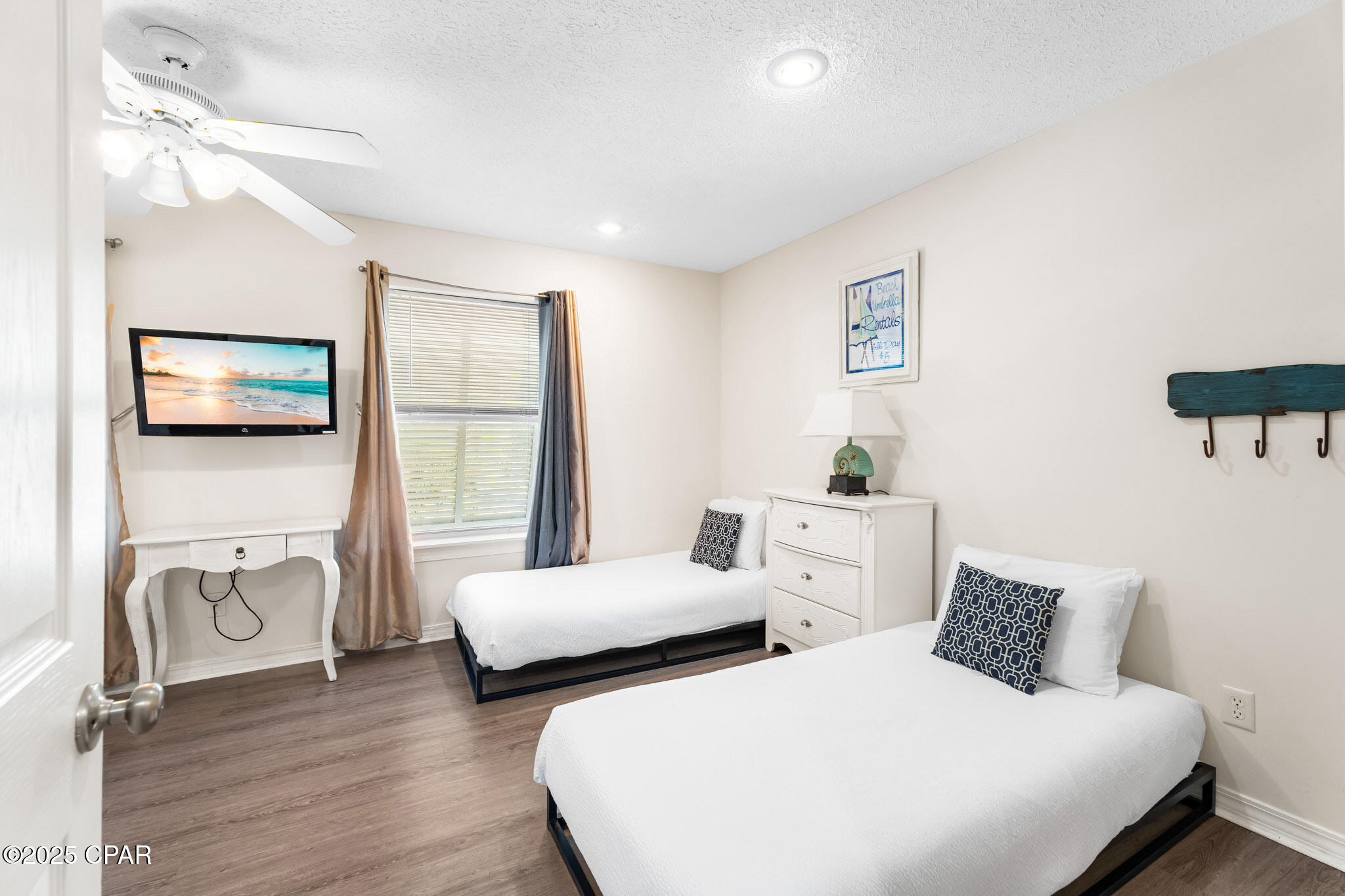 Southern Exposures II - Residential