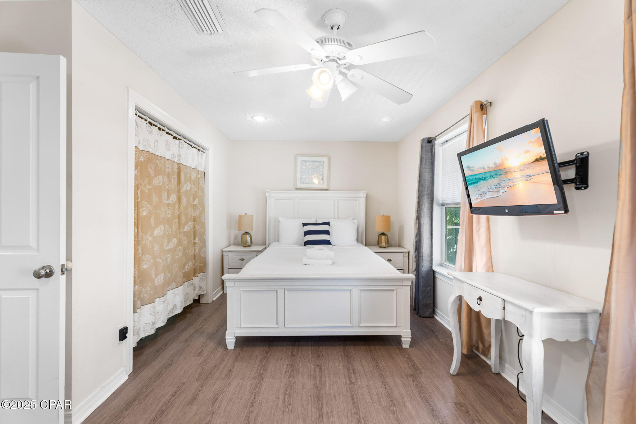 Southern Exposures II - Residential