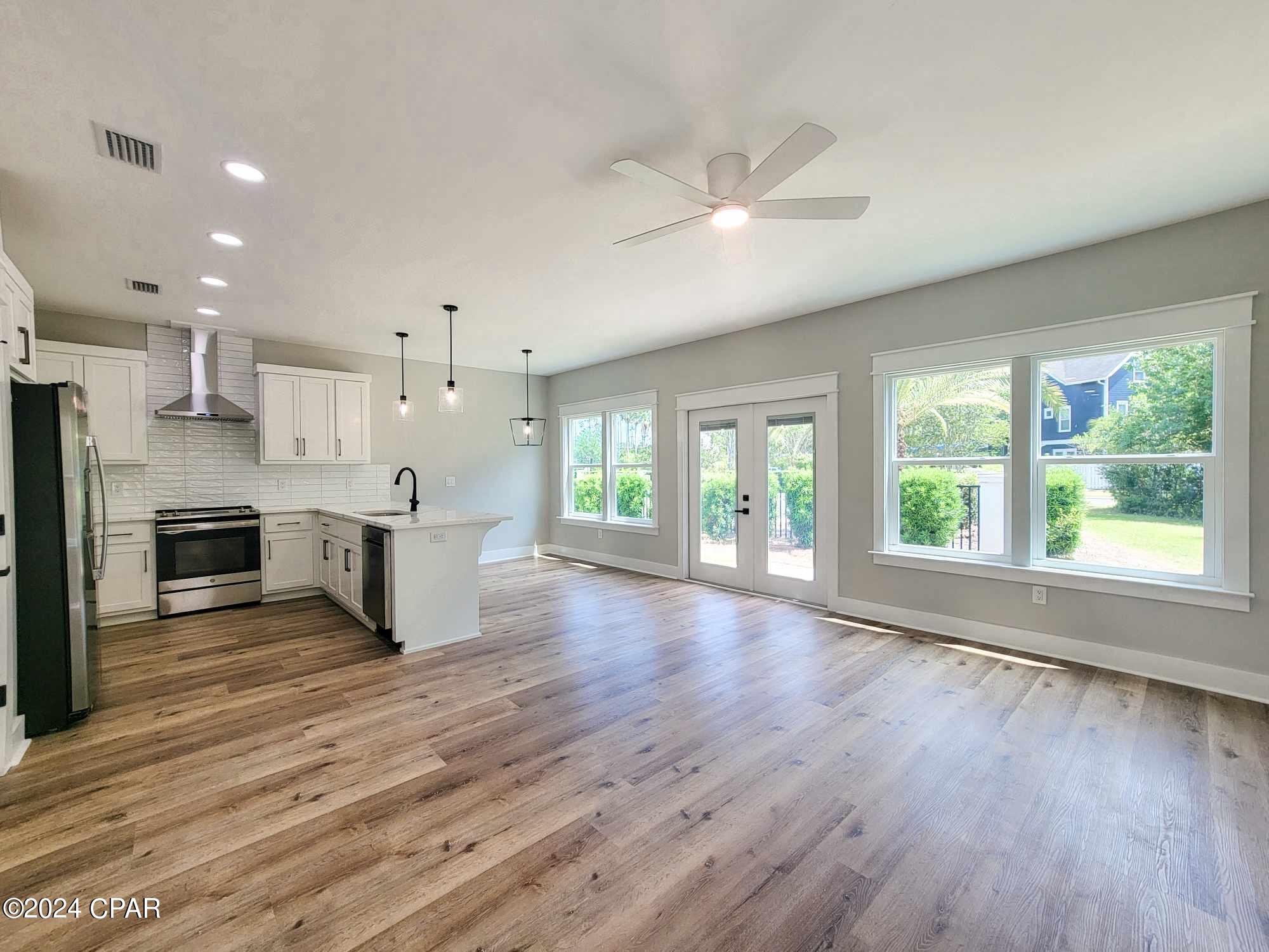 Harrison's Walk - Residential