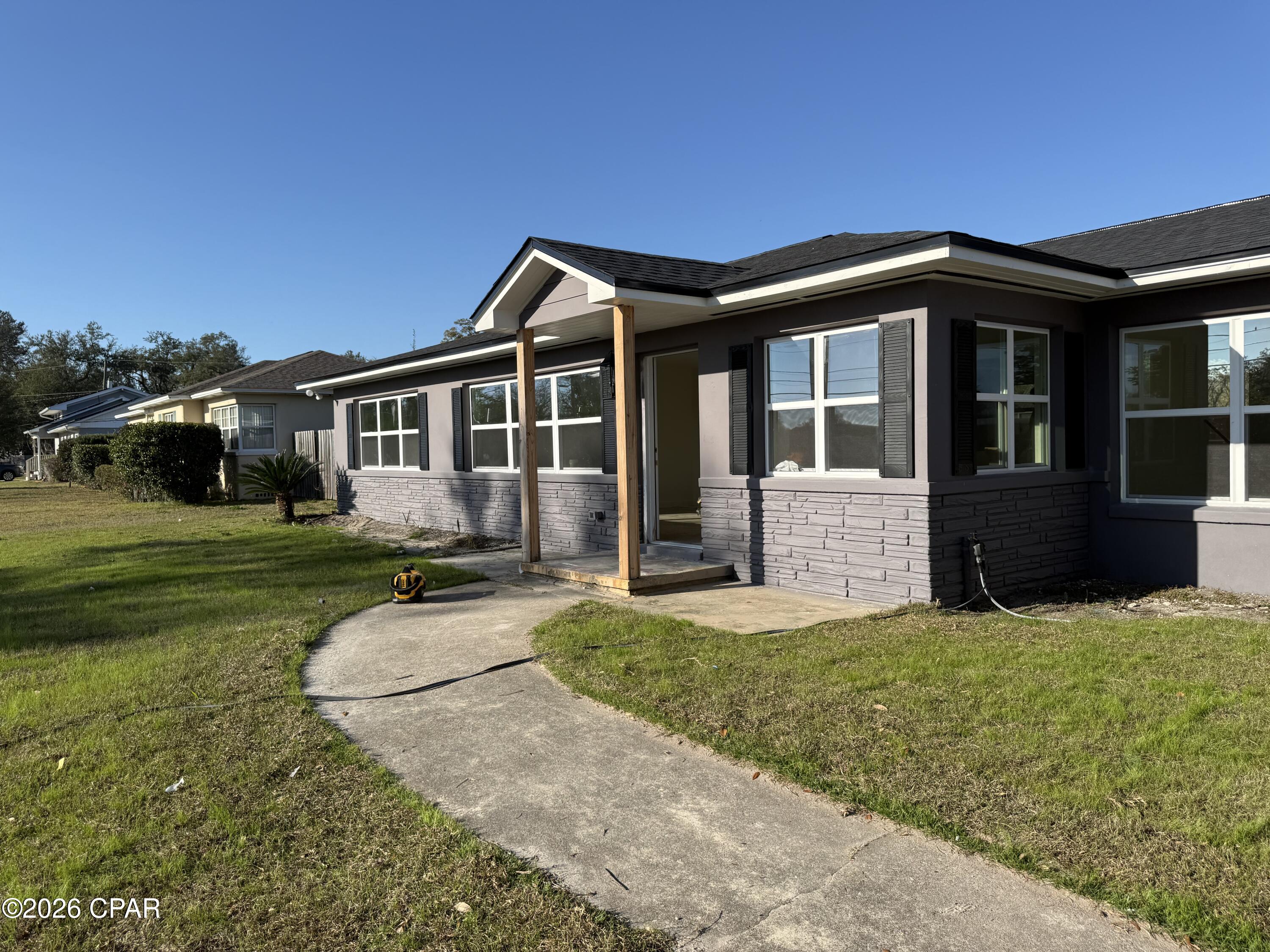 Cove Terrace 3rd Add - Residential