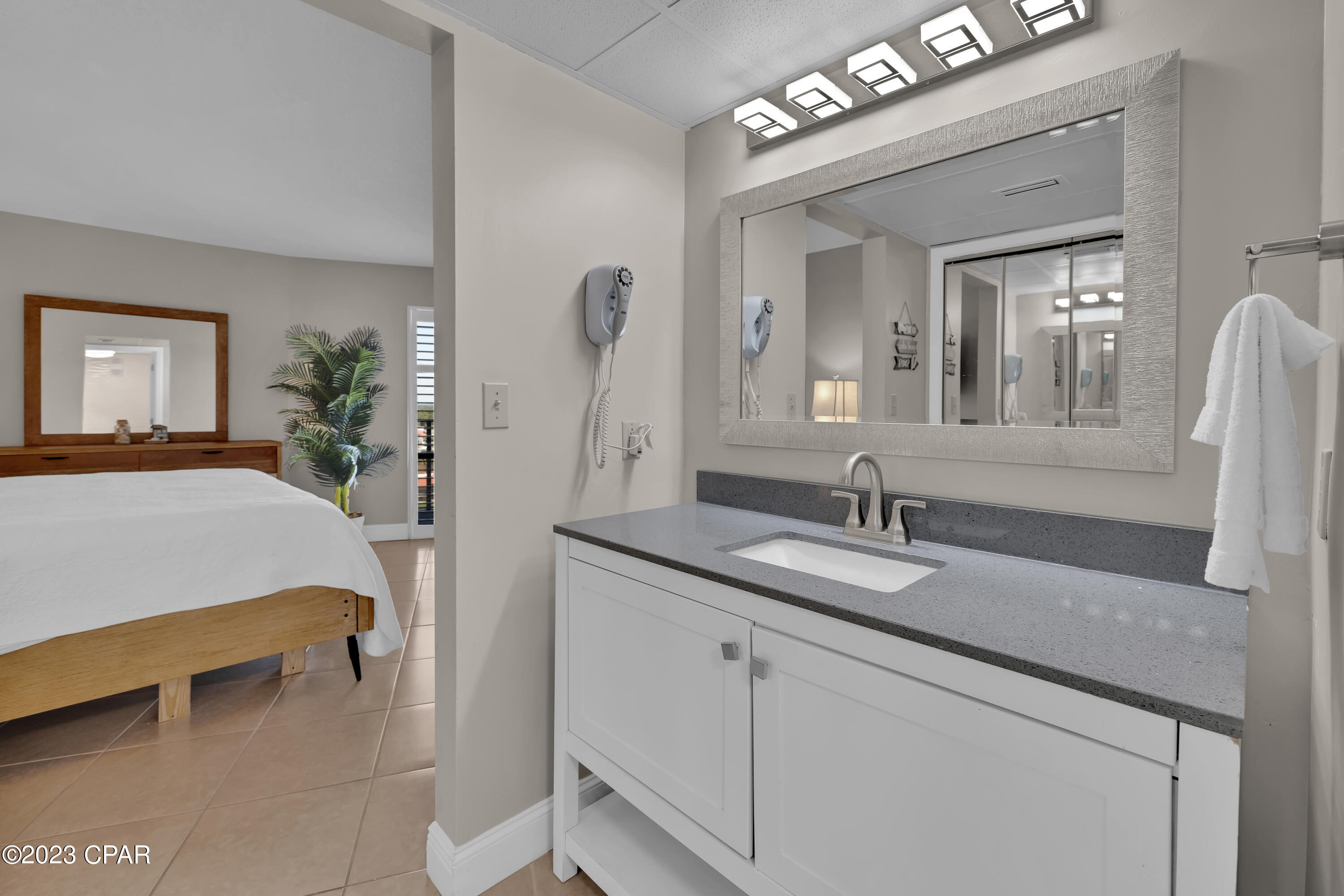 Edgewater Tower II - Residential