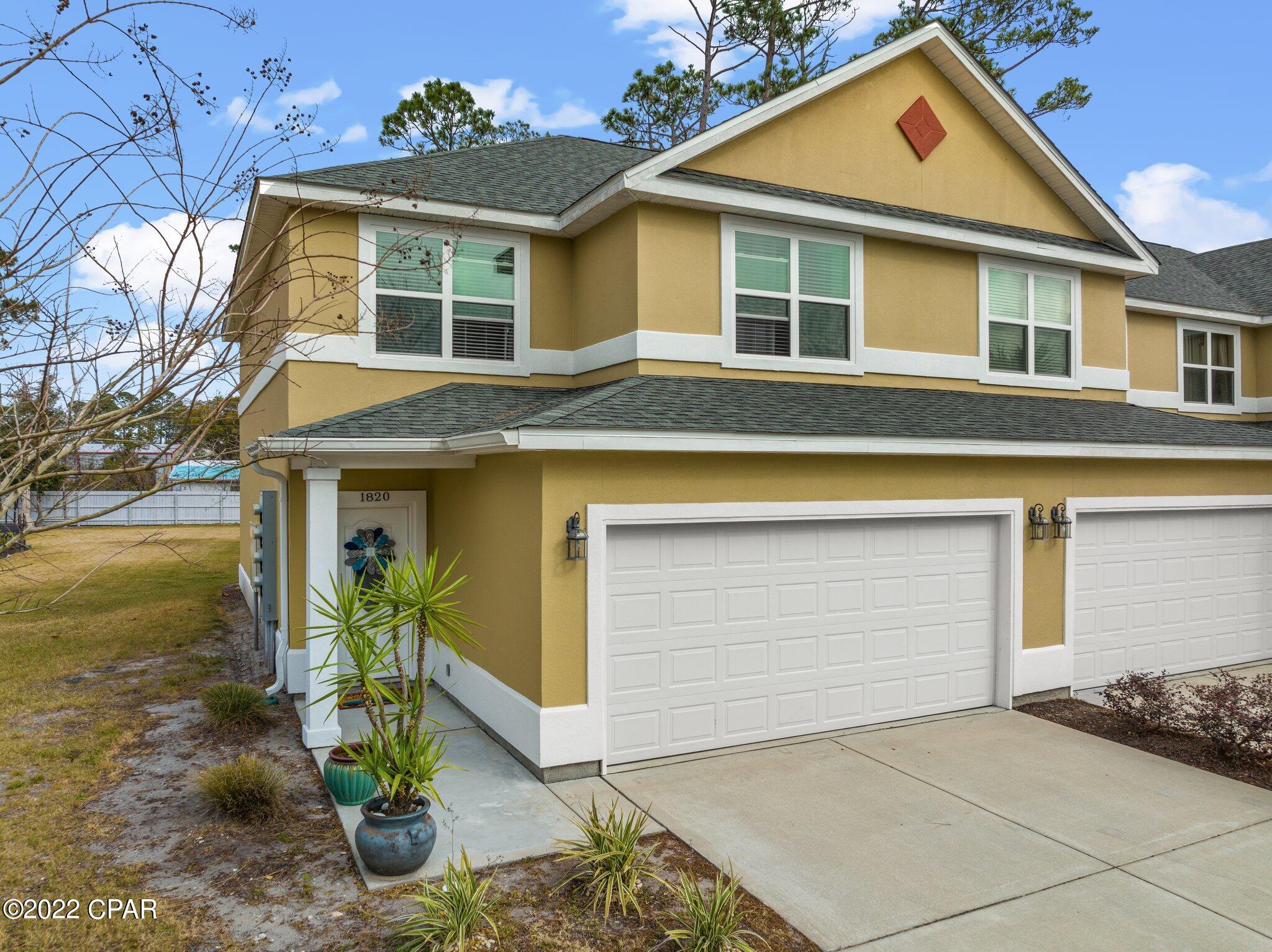 Annabella's Townhomes - Residential