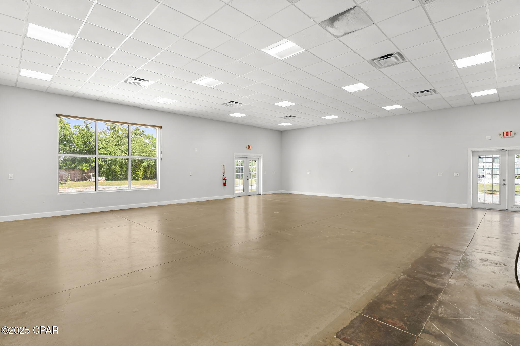 Bay Co Land 1st Add - Commercial Lease