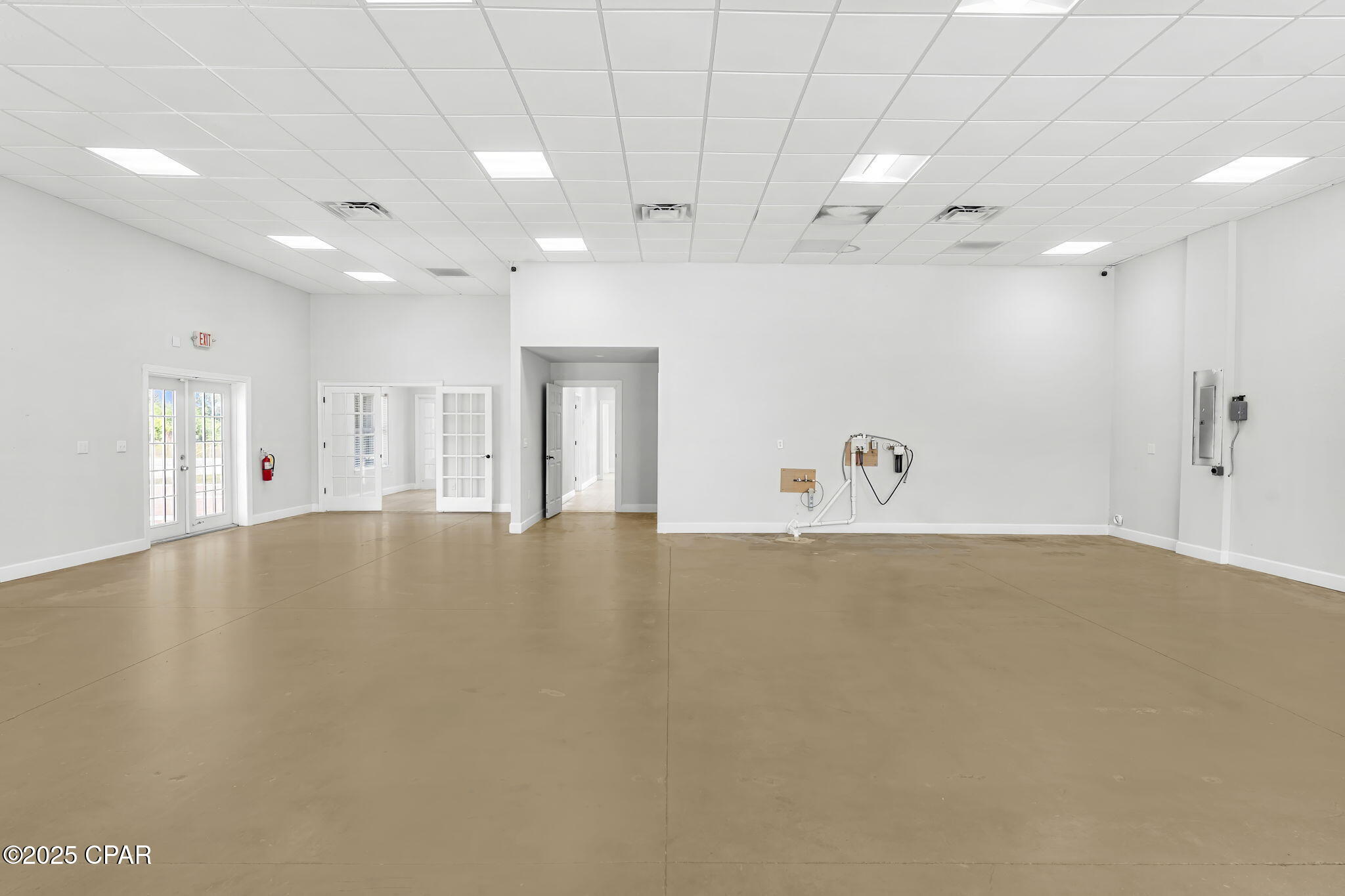 Bay Co Land 1st Add - Commercial Lease