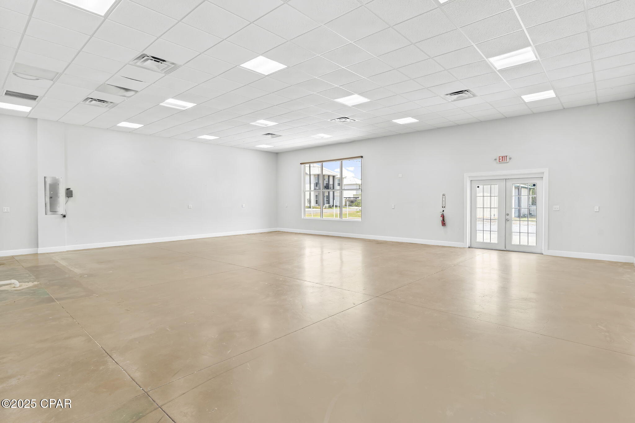 Bay Co Land 1st Add - Commercial Lease