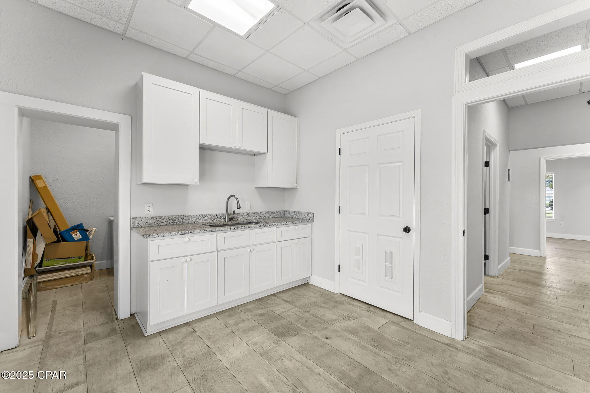 Bay Co Land 1st Add - Commercial Lease