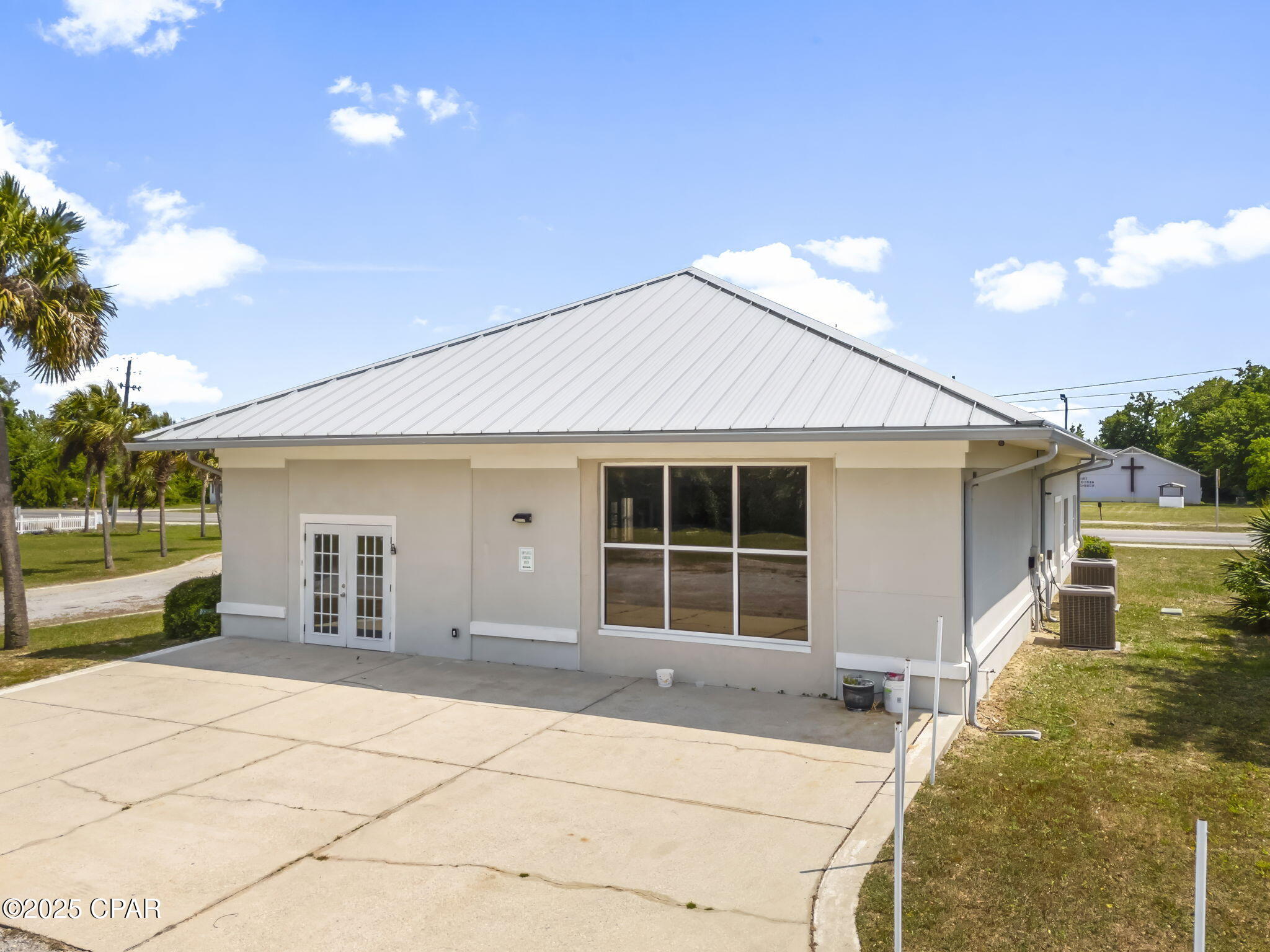 Bay Co Land 1st Add - Commercial Lease